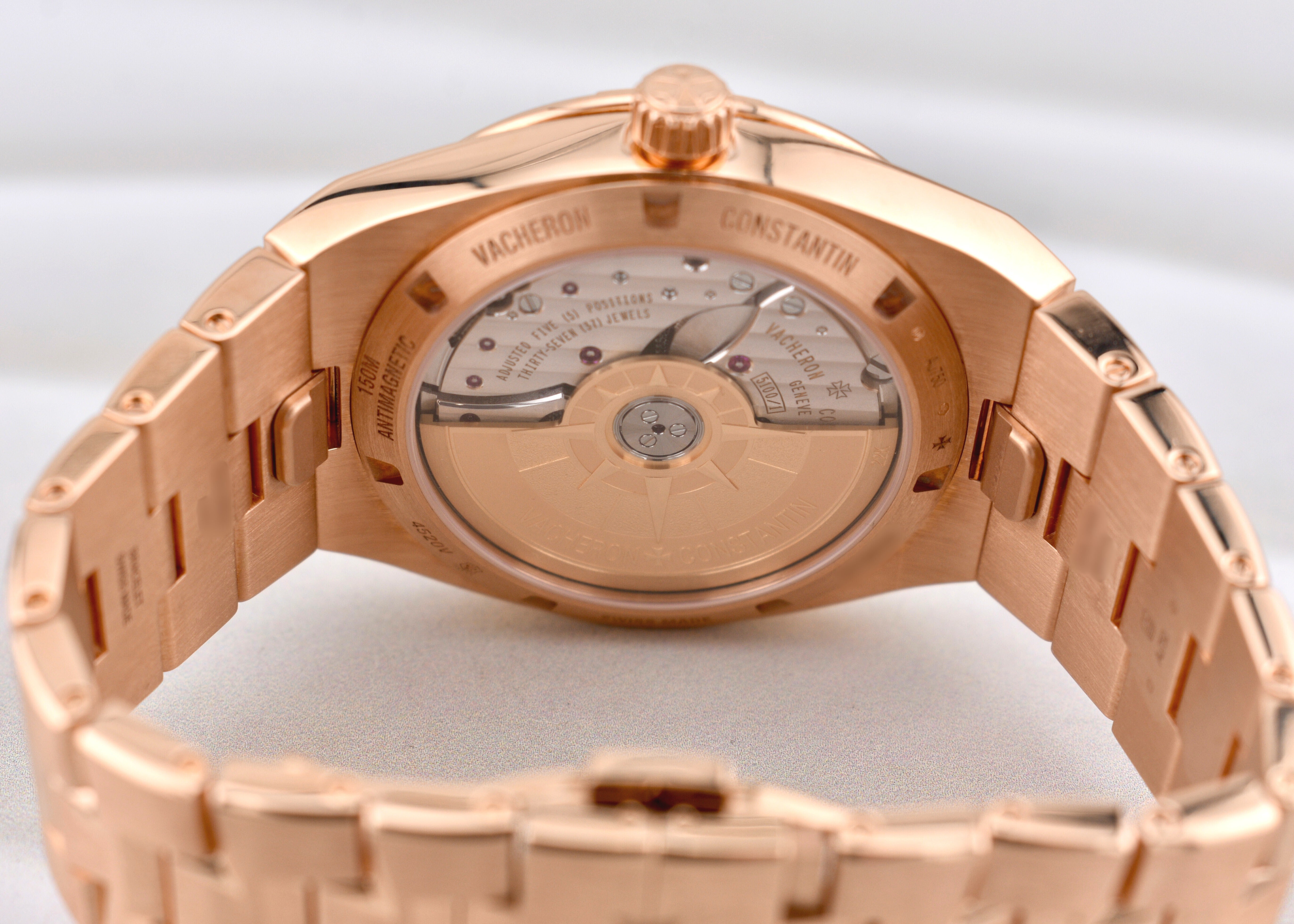 Vacheron Constantin Overseas Rose Gold Blue Dial 4520V/210R 2025