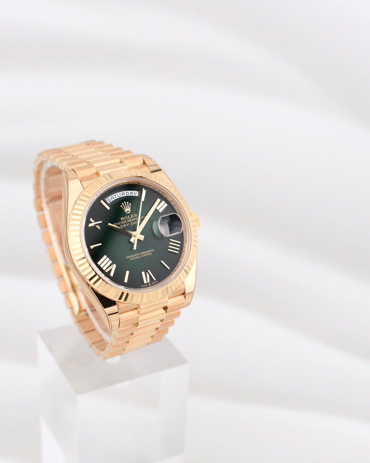 Rolex Day Date 40 Yellow Gold Ombre Green Dial 228238 2024