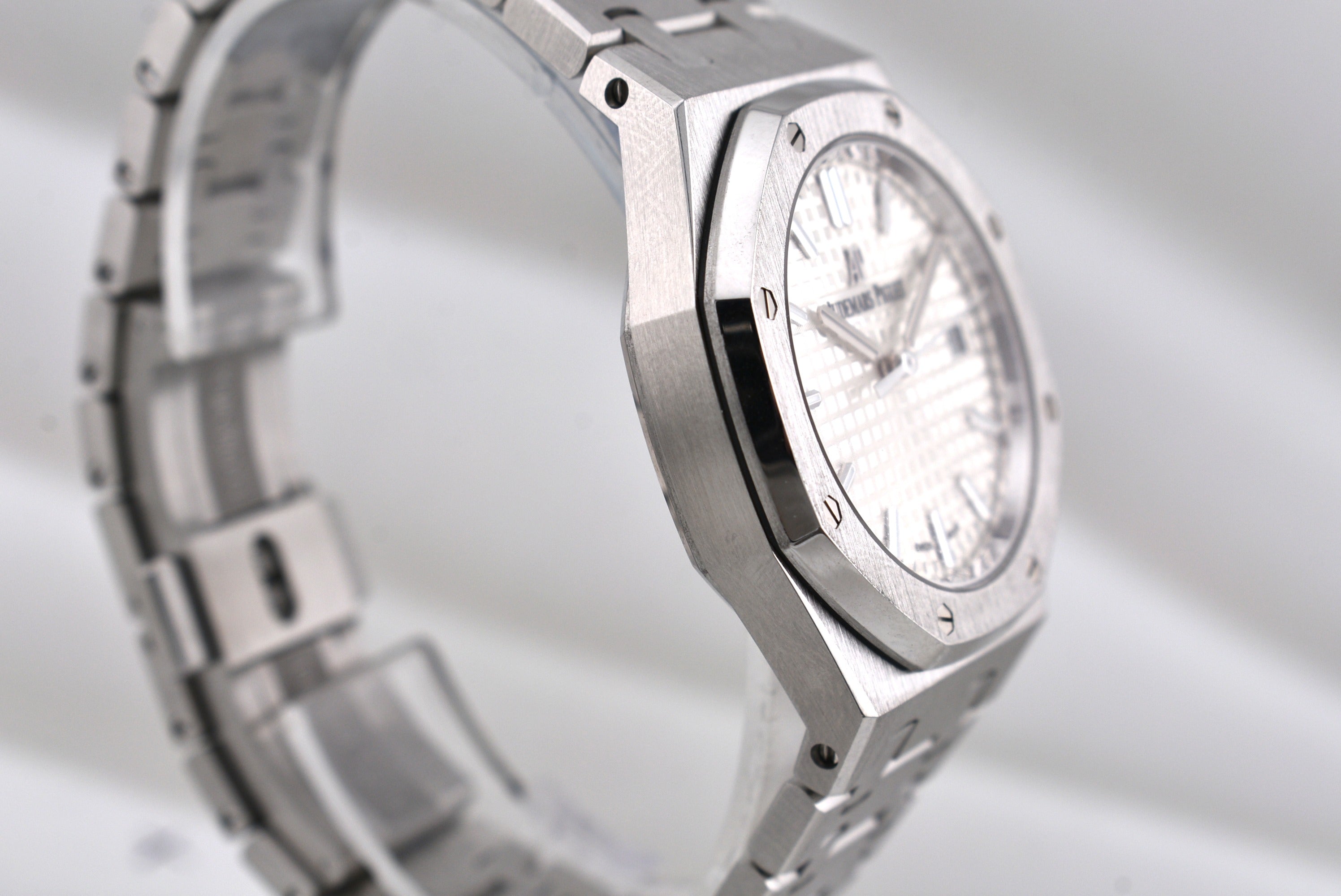 Audemars Piguet Ladies Royal Oak 77350ST 2022