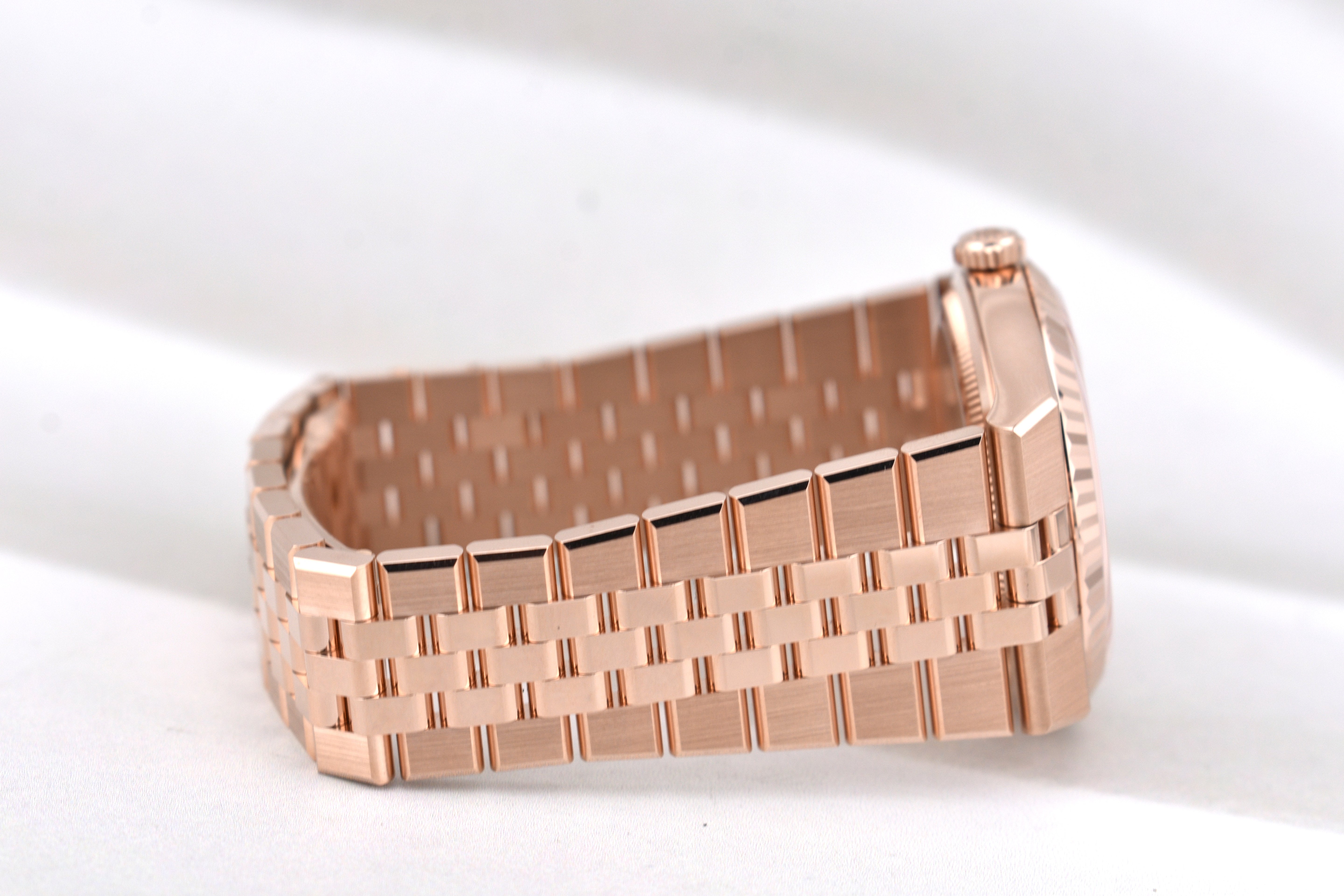 Rolex Land Dweller 40 Everose Gold 127335 2026