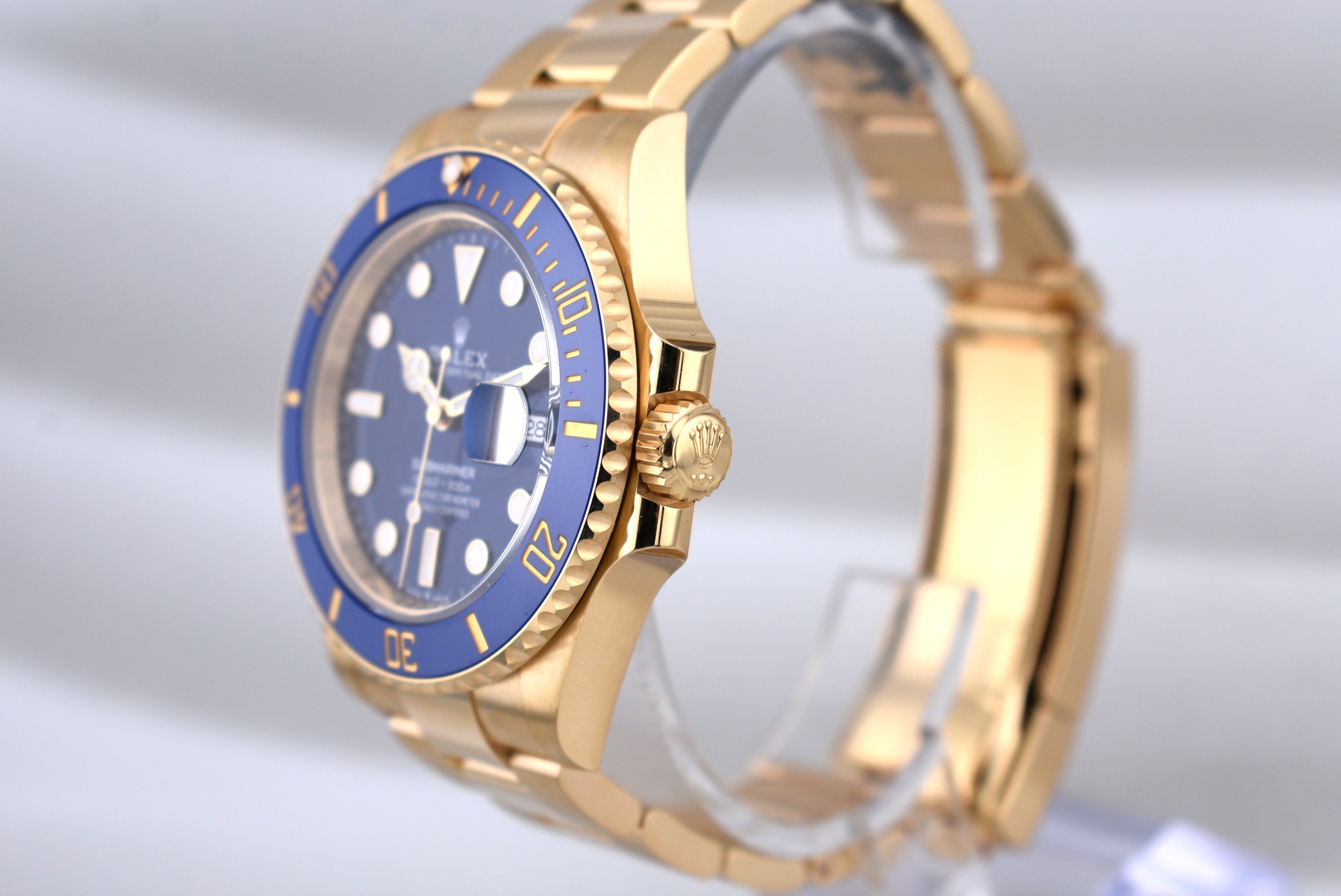 Rolex Submariner Date Yellow Gold Bluesy 126618LB 2026
