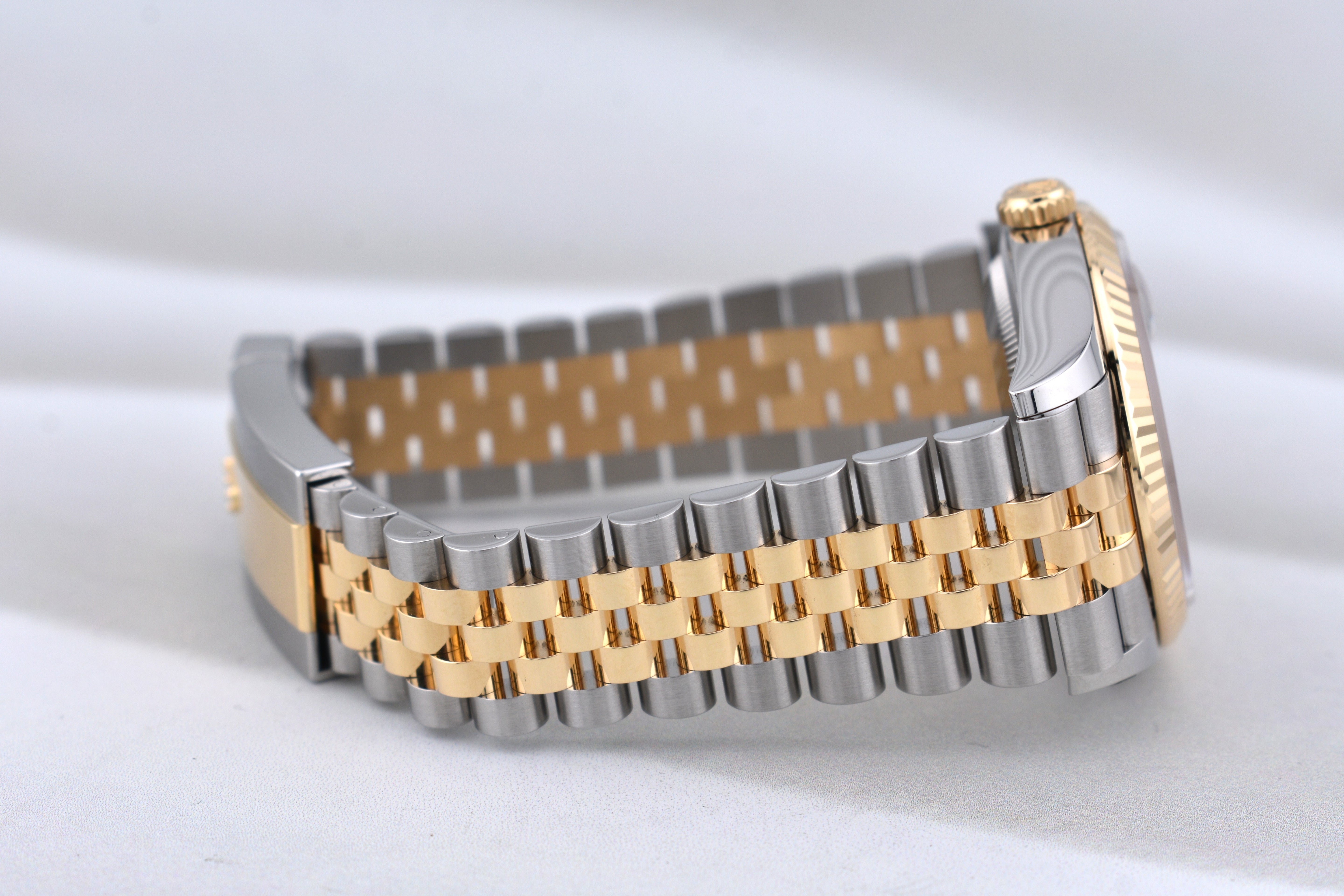 Rolex Datejust 36 Olive Roman Dial Diamond VI 126233 2026