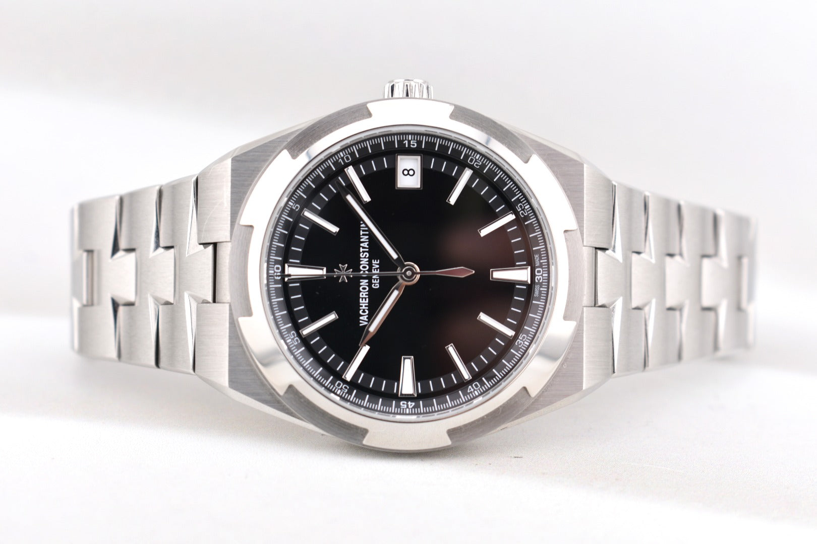 Vacheron Constantin Overseas Black Dial 4520V/210A-B483 2025