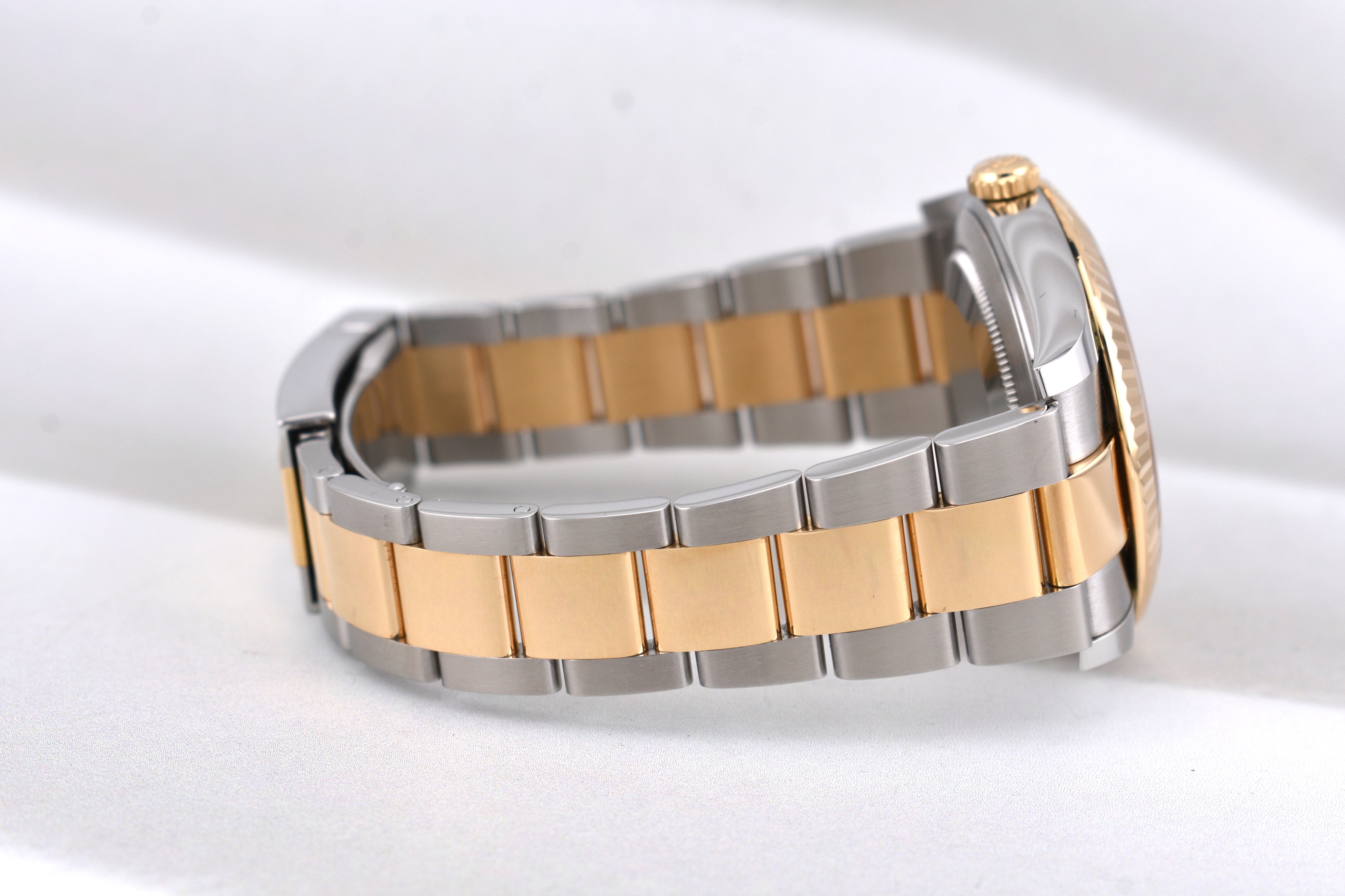 Rolex Datejust 41 Champagne Dial Oyster Band 126333 2025