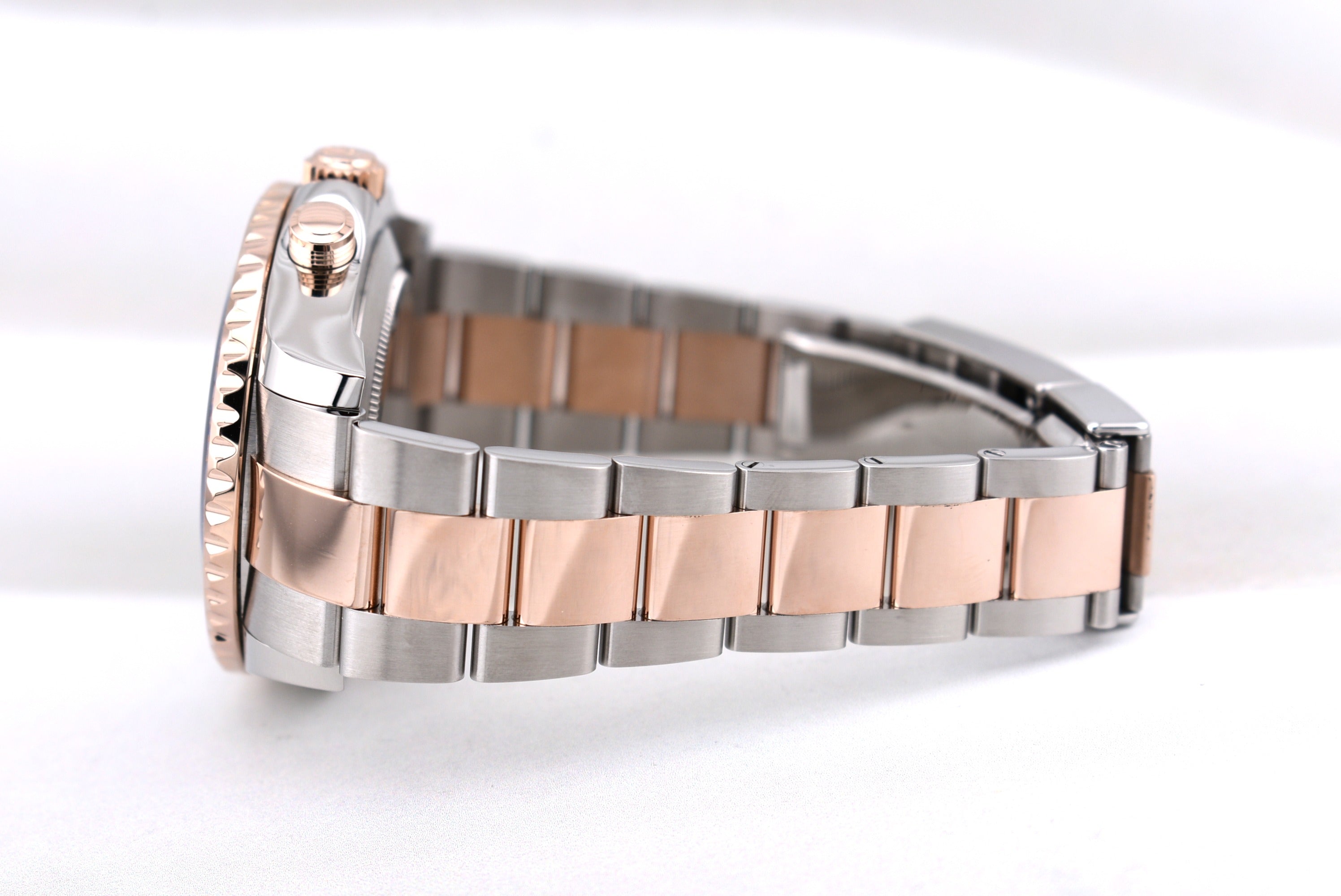 Rolex Yacht Master II Two Tone Rose Gold 116681 2023
