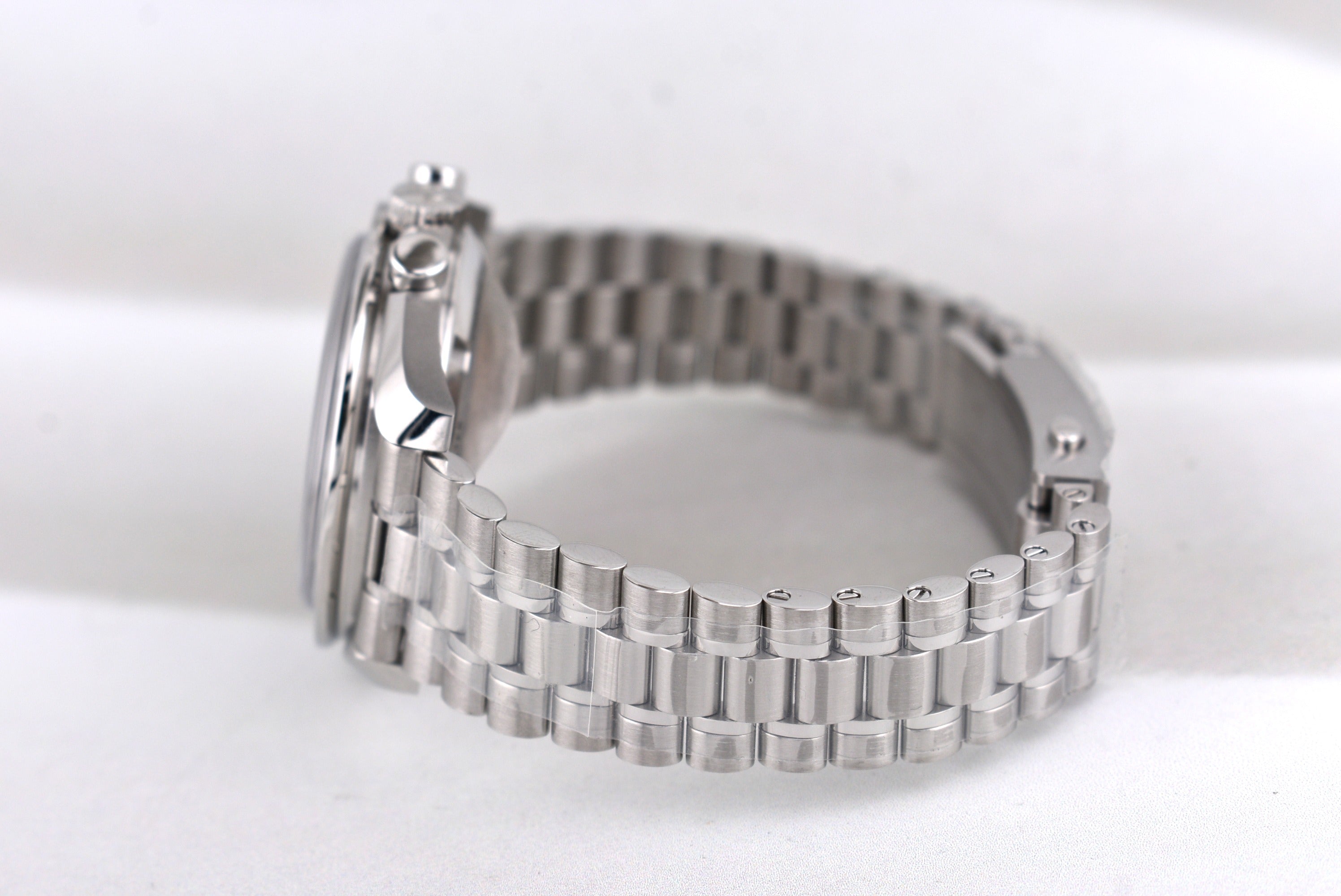 Omega Speedmaster Moonwatch Sapphire Sandwich 310.30.42.50.04