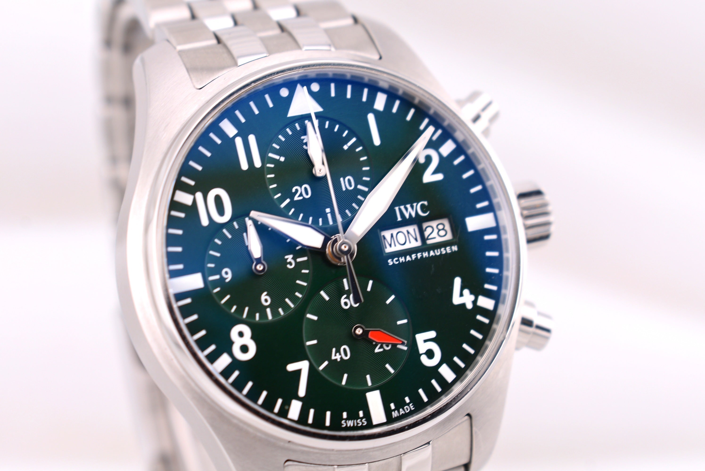 IWC Pilot Chronograph Green Dial IW388103 2022