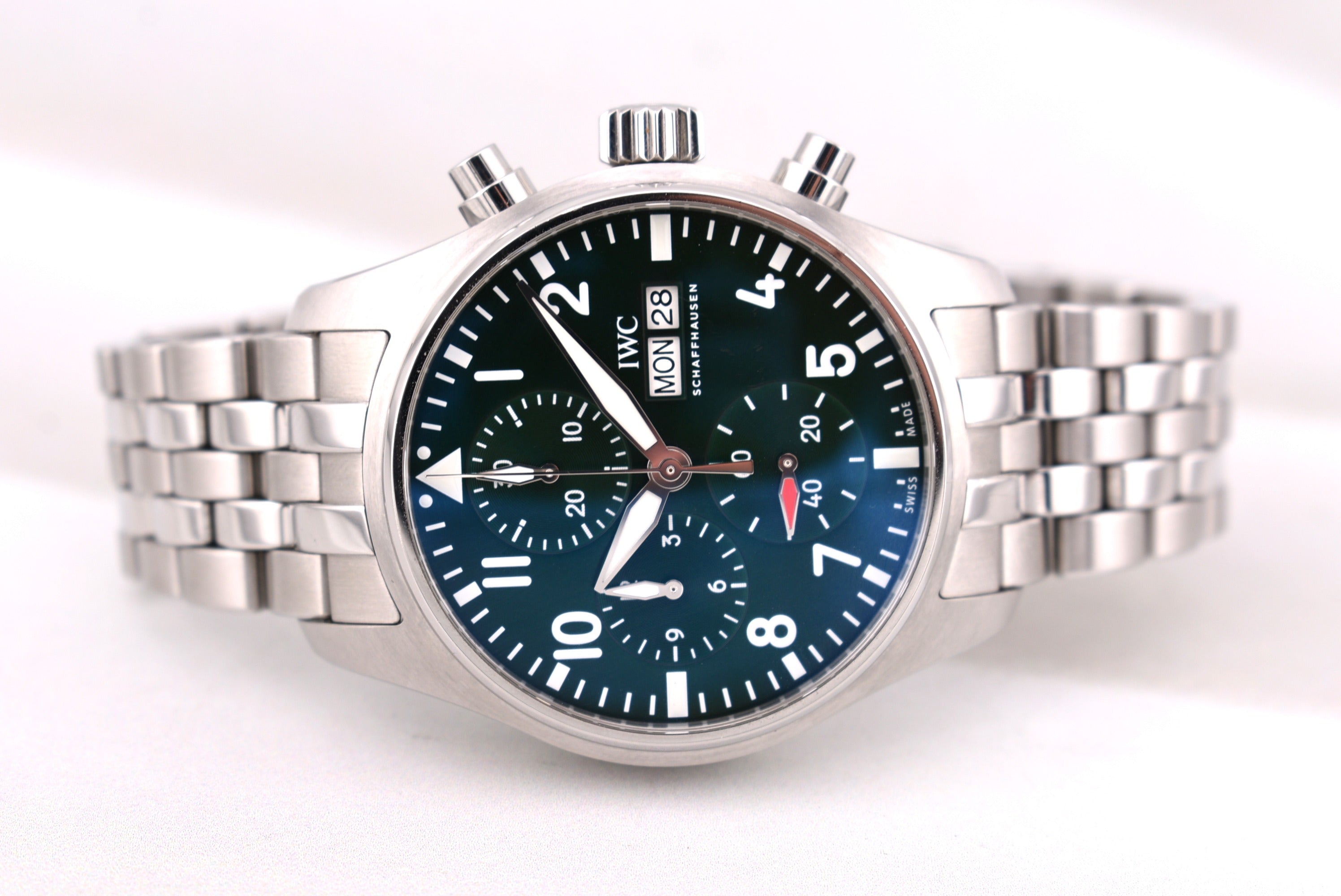 IWC Pilot Chronograph Green Dial IW388103 2022