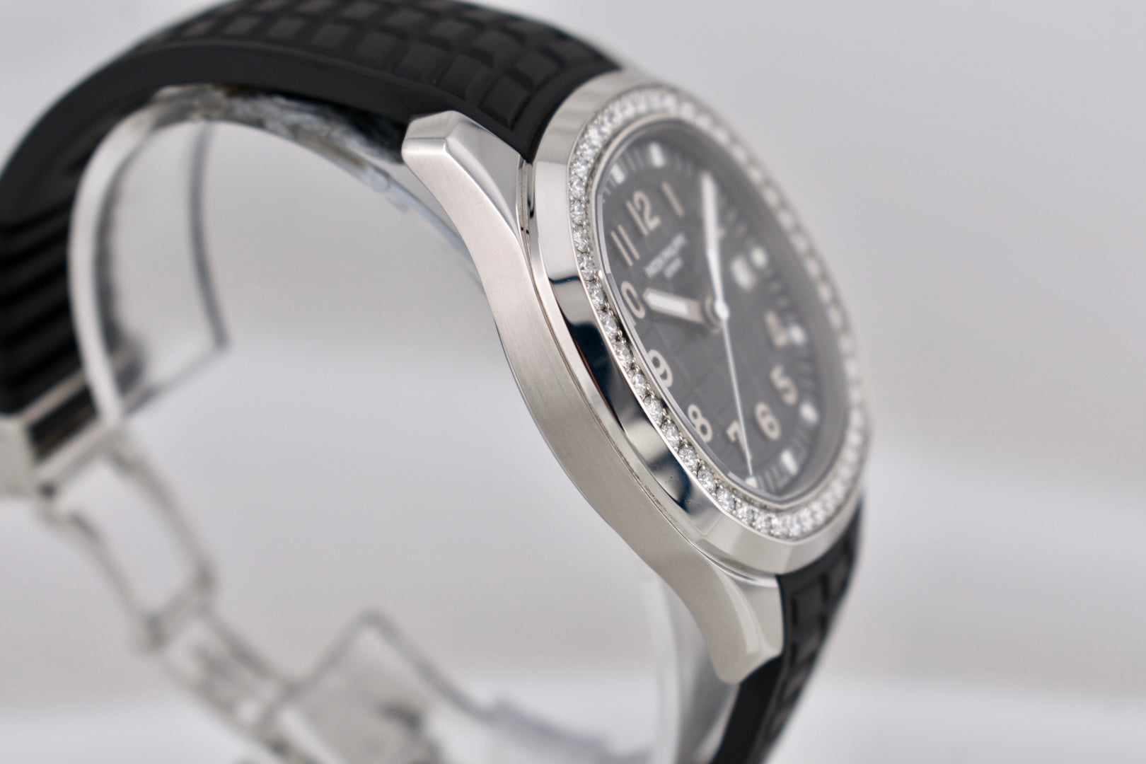 Patek Philippe Aquanaut Luce Diamond Bezel 5267/200A-001 2022