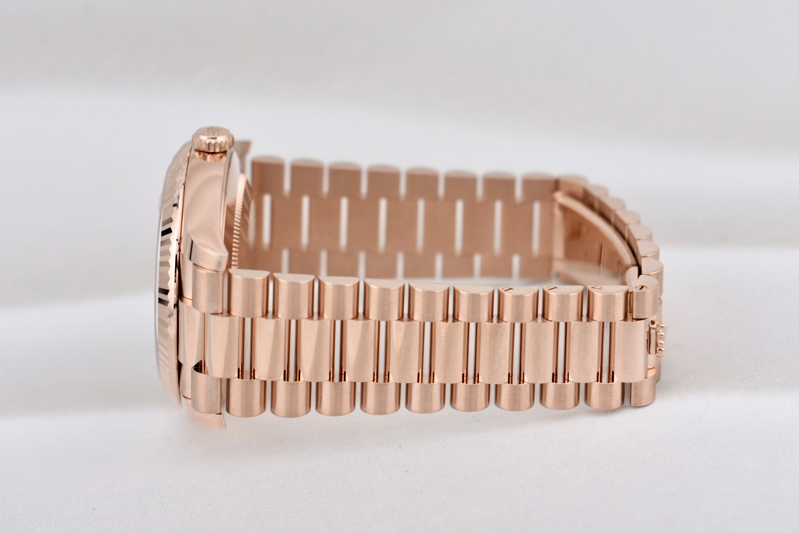 Rolex Day Date 40 Rose Gold Olive Green Dial 228235 2025