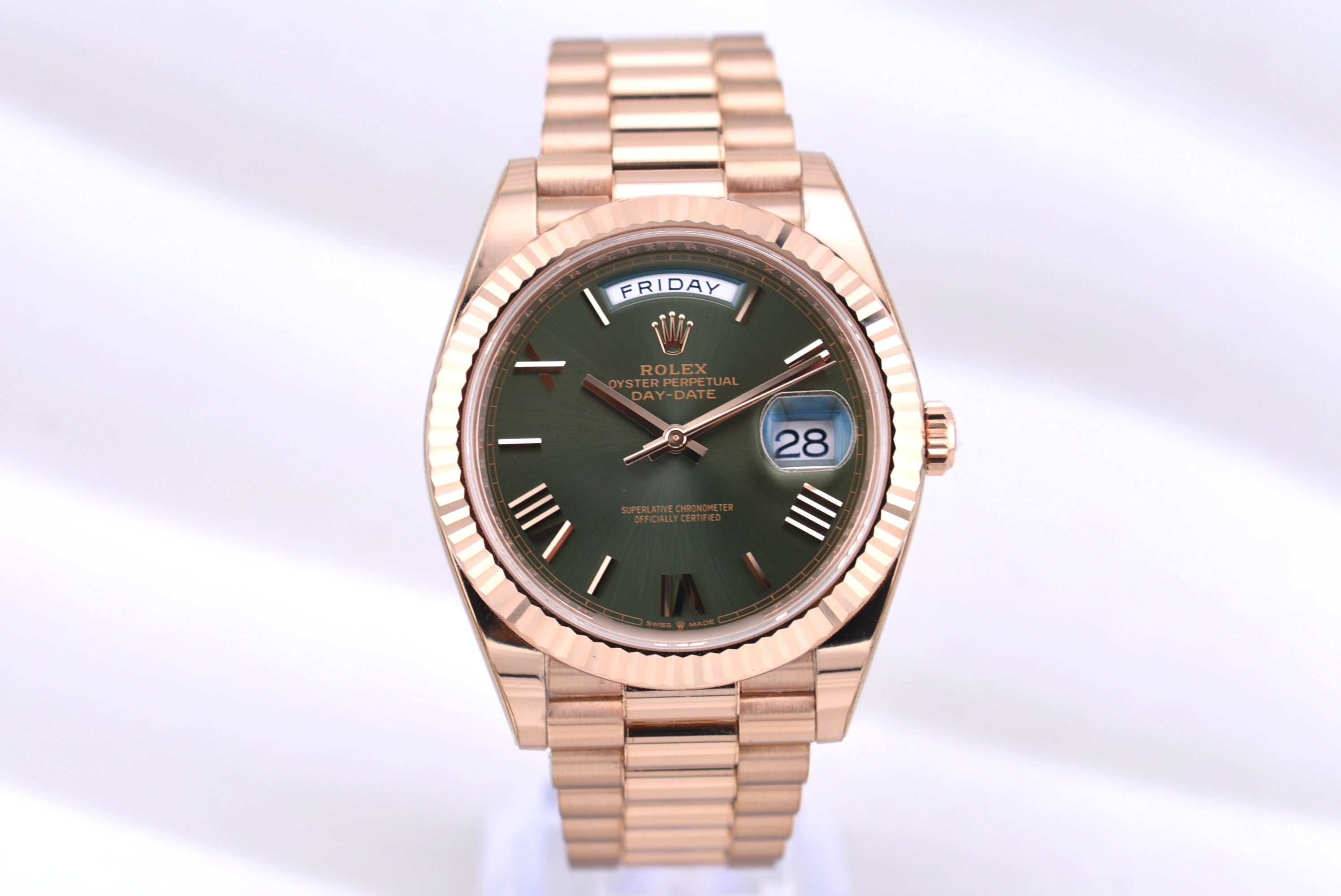 Rolex Day Date 40 Everose Gold Olive Dial 228235 2024
