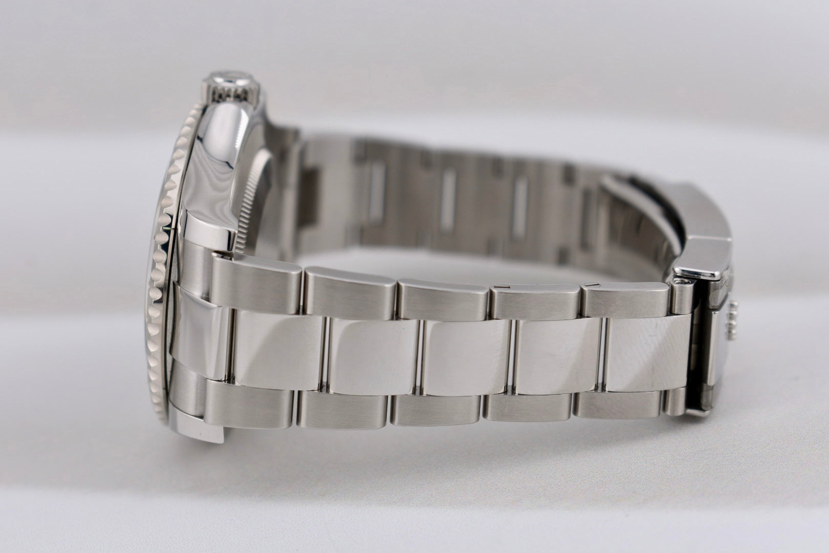 Rolex Yacht Master 40 Rhodium Dial 126622 2022