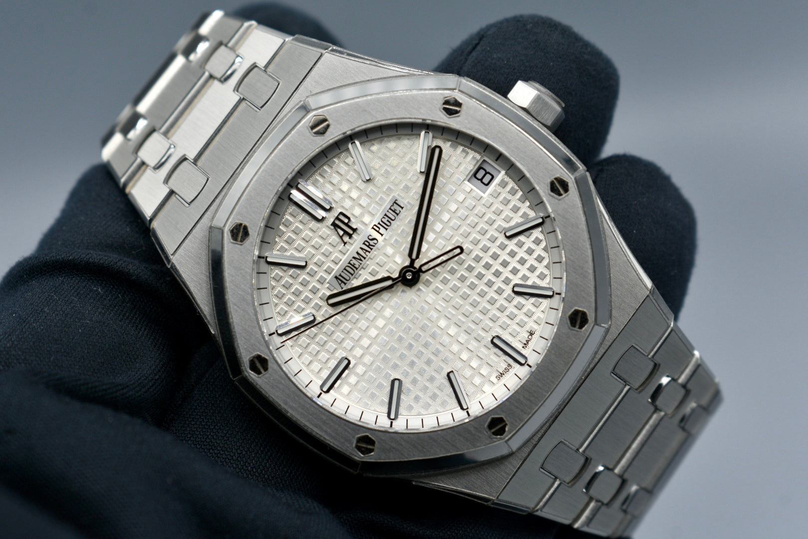 Audemars Piguet Royal Oak 41mm Silver Dial 15500ST 2022