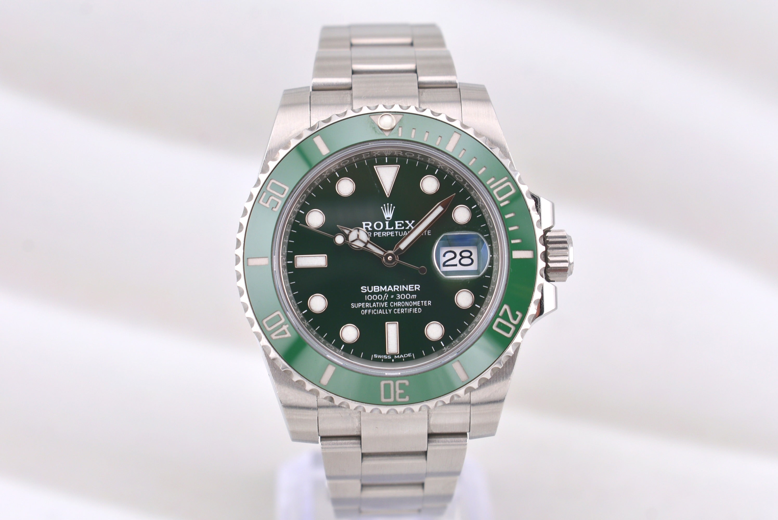 Rolex Submariner Date 'Hulk' Green 116610LV 2019