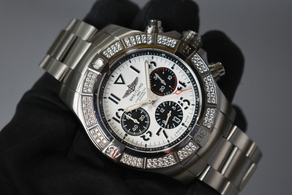 Breitling Avenger B01 Chronograph 45 1 of 25 Limited Edition AB0182 2022