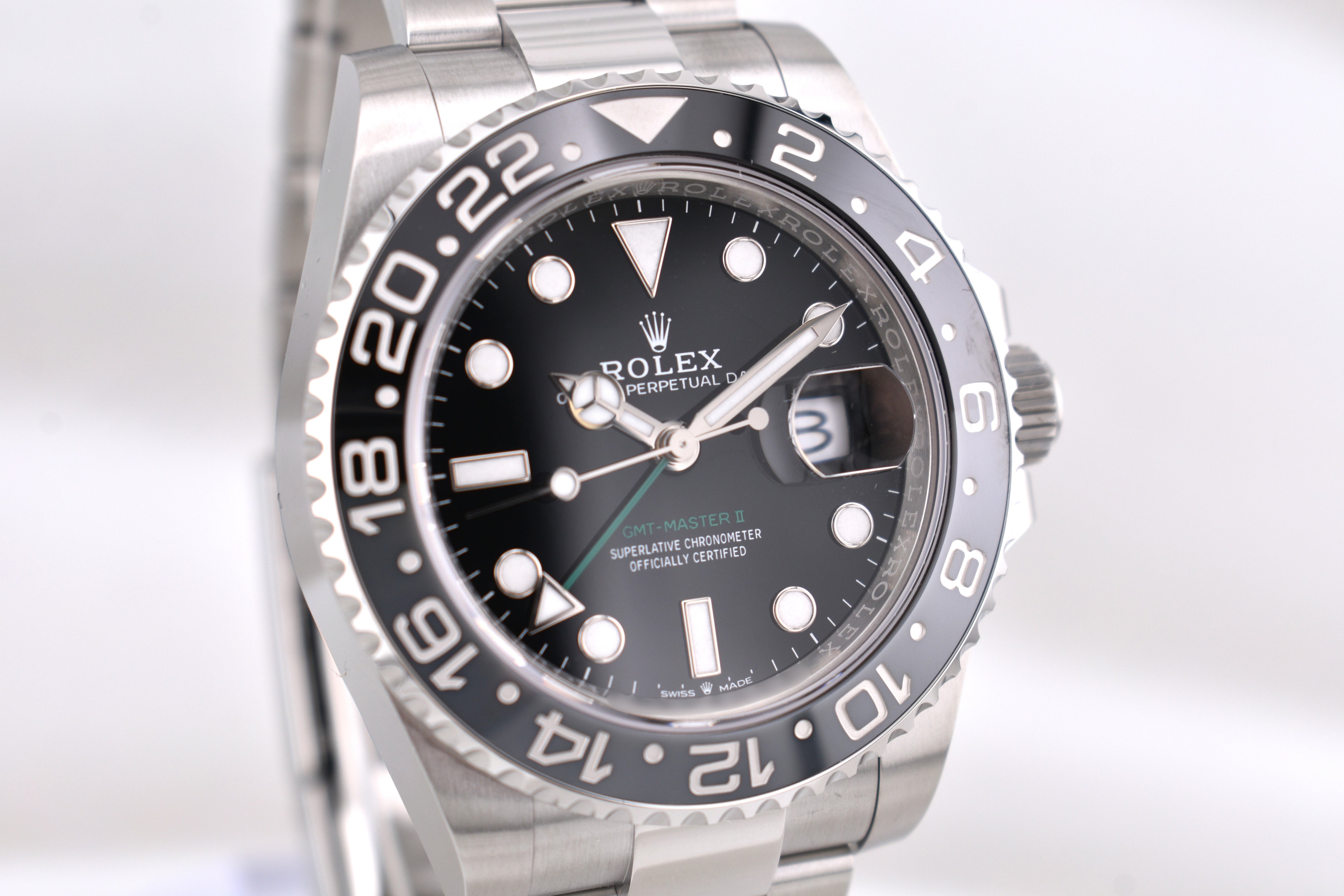 Rolex GMT Master II Bruce Wayne Oyster Band 126710GRNR 2025