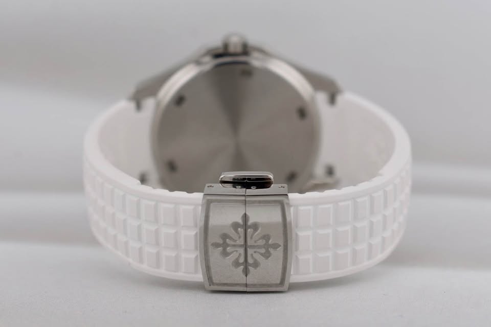 Patek Philippe Aquanaut Luce Factory Diamond Bezel White Dial 5267/200A-010 2022