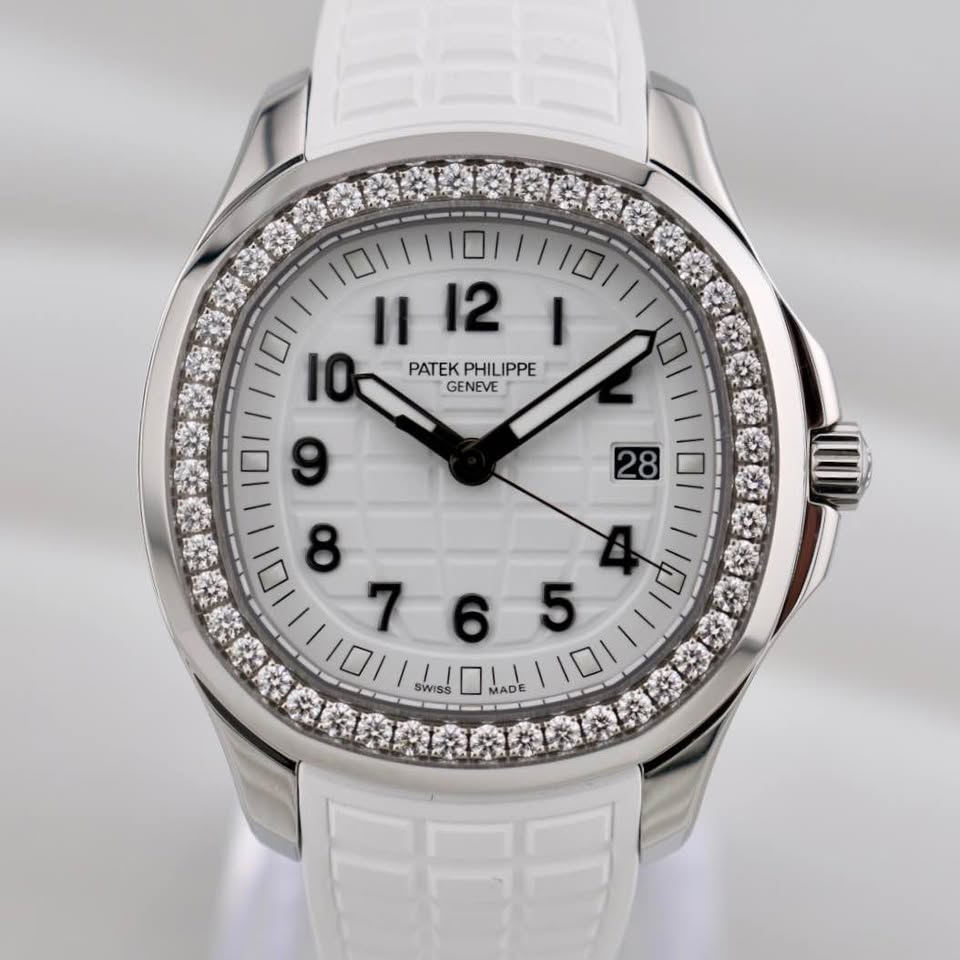 Patek Philippe Aquanaut Luce Factory Diamond Bezel White Dial 5267/200A-010 2022