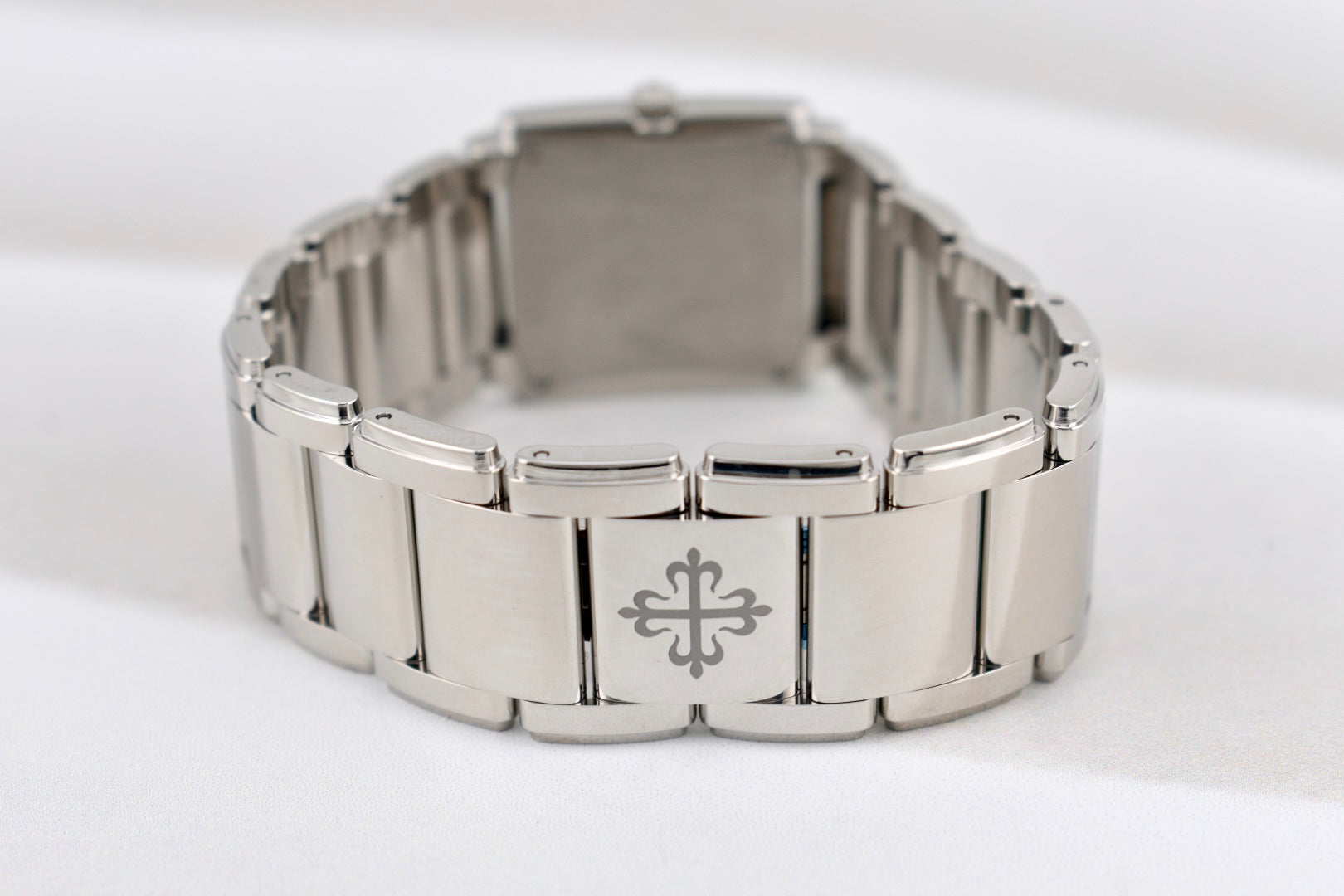 Patek Philippe Twenty~4 Diamond Olive Green Dial 4910/1200A-011 2025