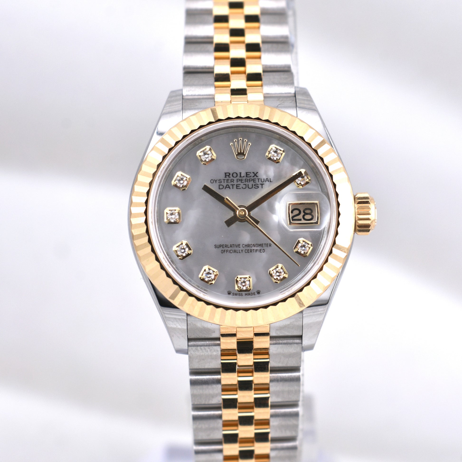 Rolex Lady Datejust 28 Mother of Pearl Dial 279173 2025