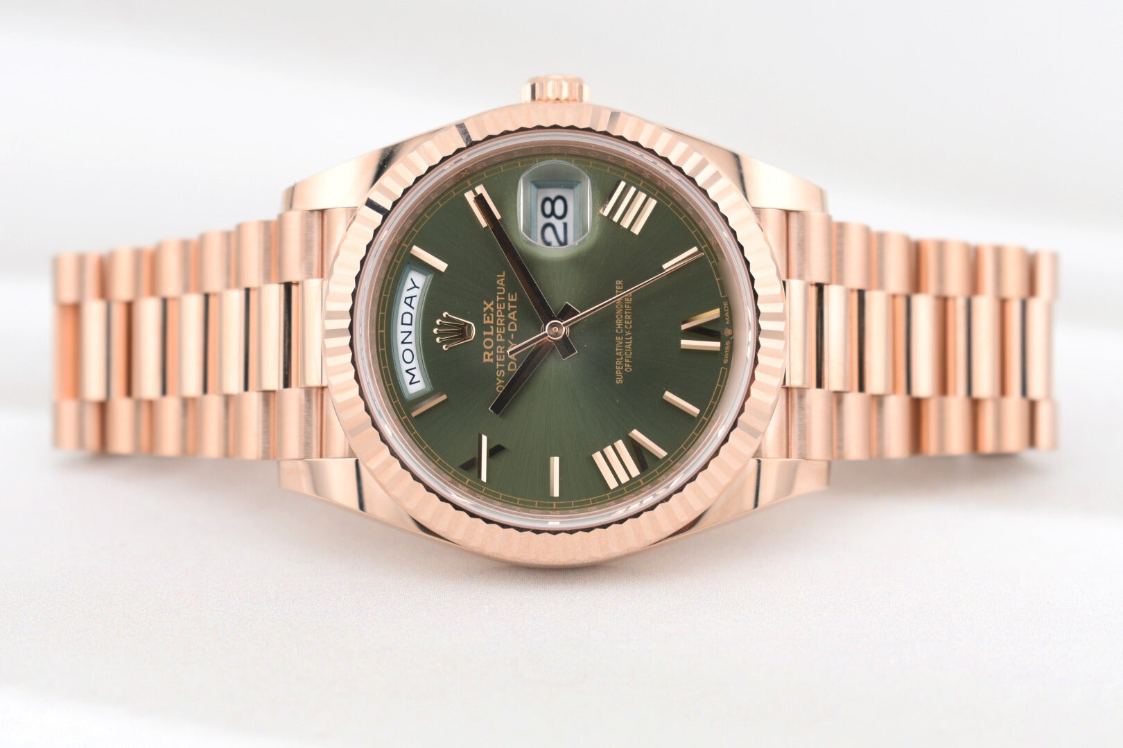Rolex Day Date 40 Olive Green Rose Gold 228235 2025