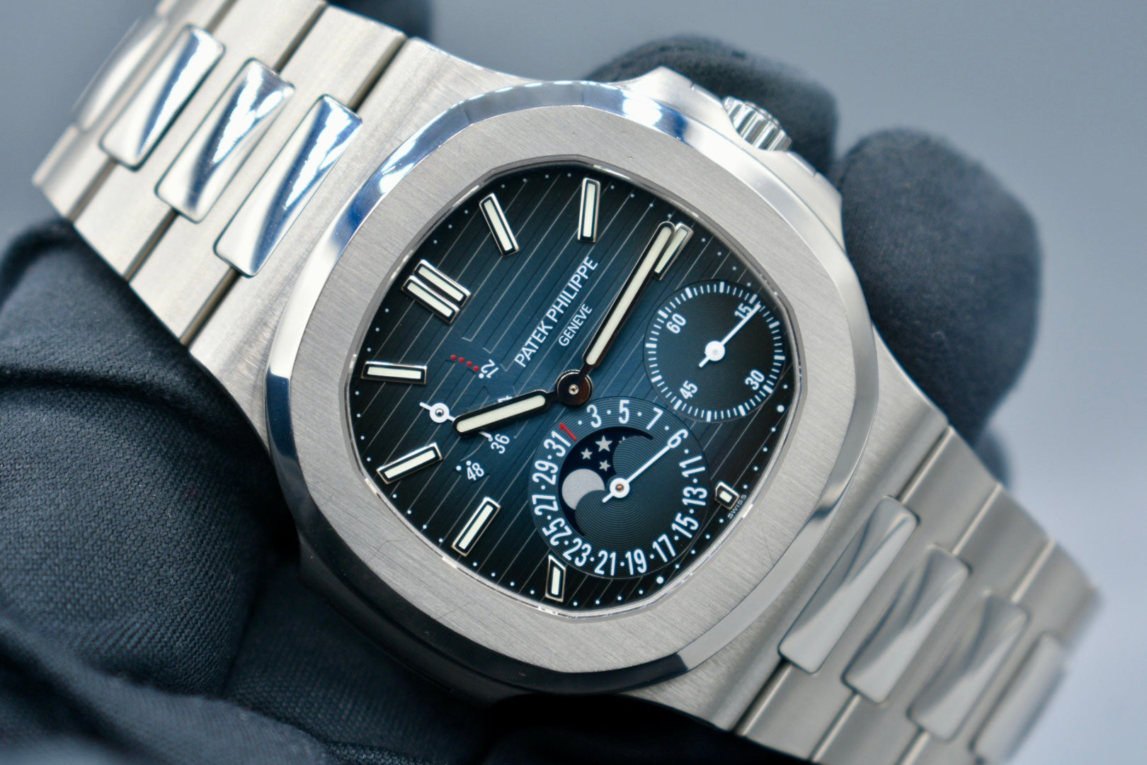 Patek Philippe Nautilus Moonphase Blue Dial 5712/1A 2021