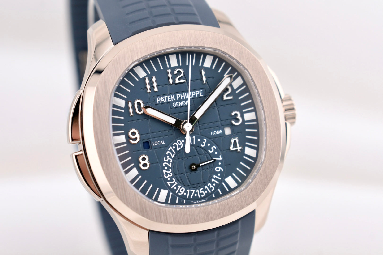 Patek Philippe Aquanaut Travel Time White Gold Blue-Grey Dial 5164G-010 2025
