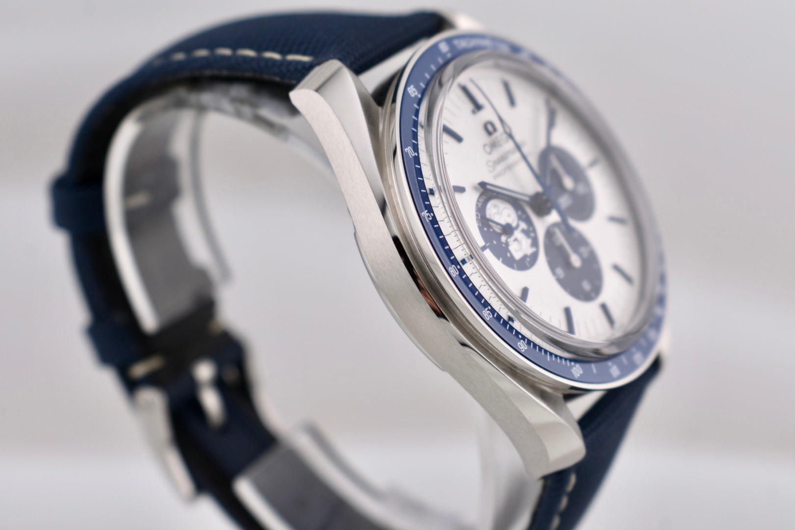 Omega Speedmaster 'Snoopy' Ceramic 310.32.42.50.02.001 2024