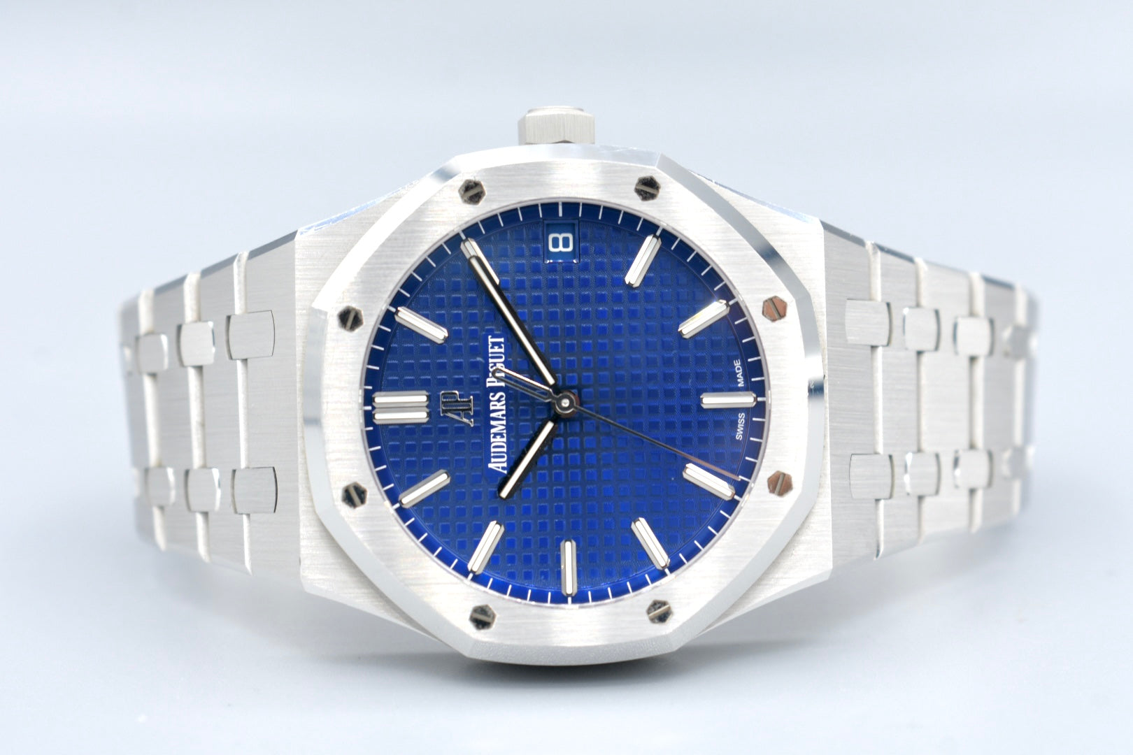 Audemars Piguet Royal Oak Japan Edition 1/300 White Gold Blue Dial 15503BC 2021