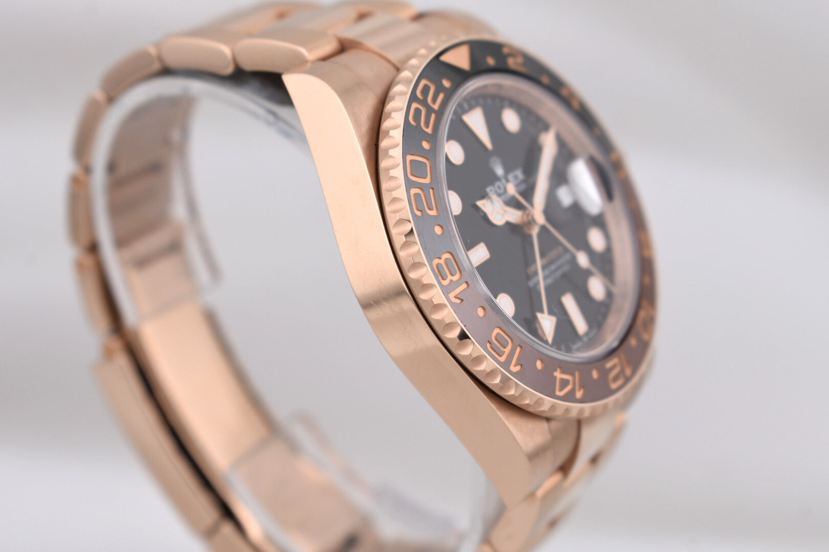 Rolex GMT Master II Rootbeer Rose Gold 126715CHNR 2023