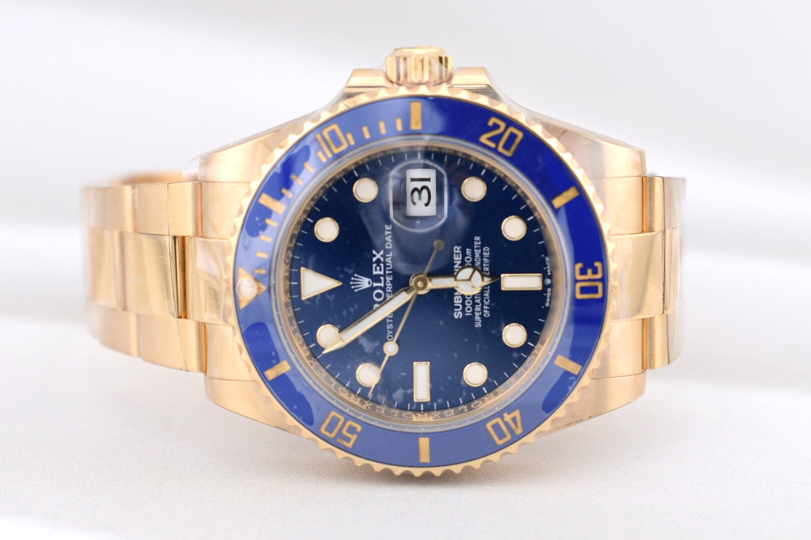 Rolex Submariner Date Yellow Gold Bluesy 126618LB 2022