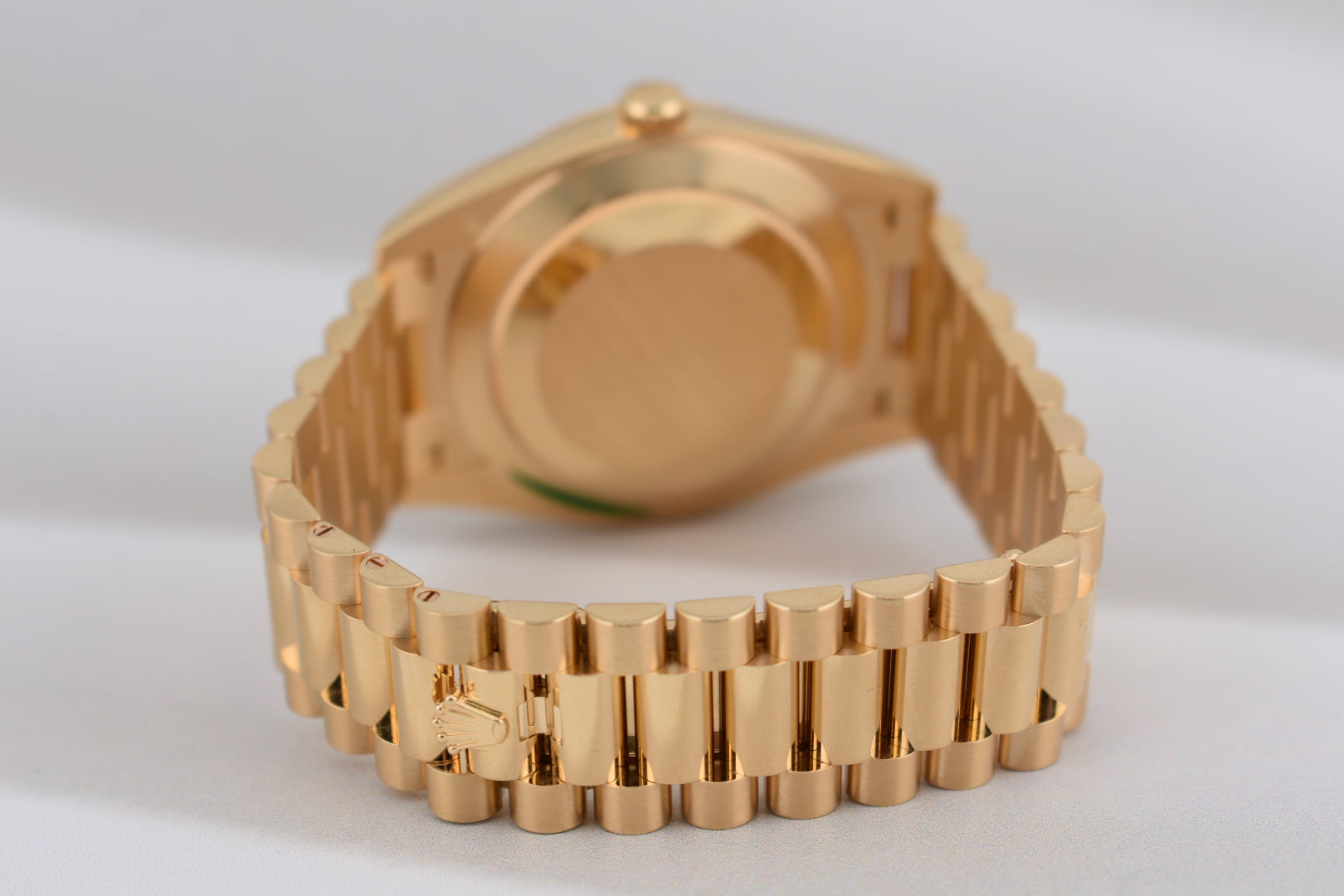 Rolex Day Date 40 Yellow Gold Ombré Green Dial 228238 2025