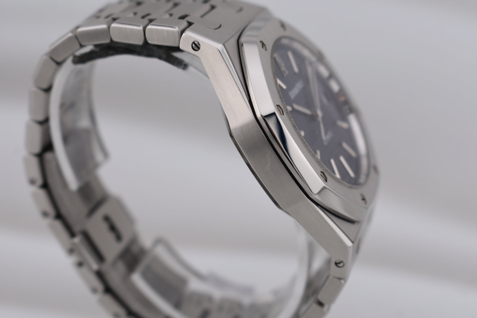 Audemars Piguet Royal Oak Selfwinding Blue Dial 15300ST 39mm