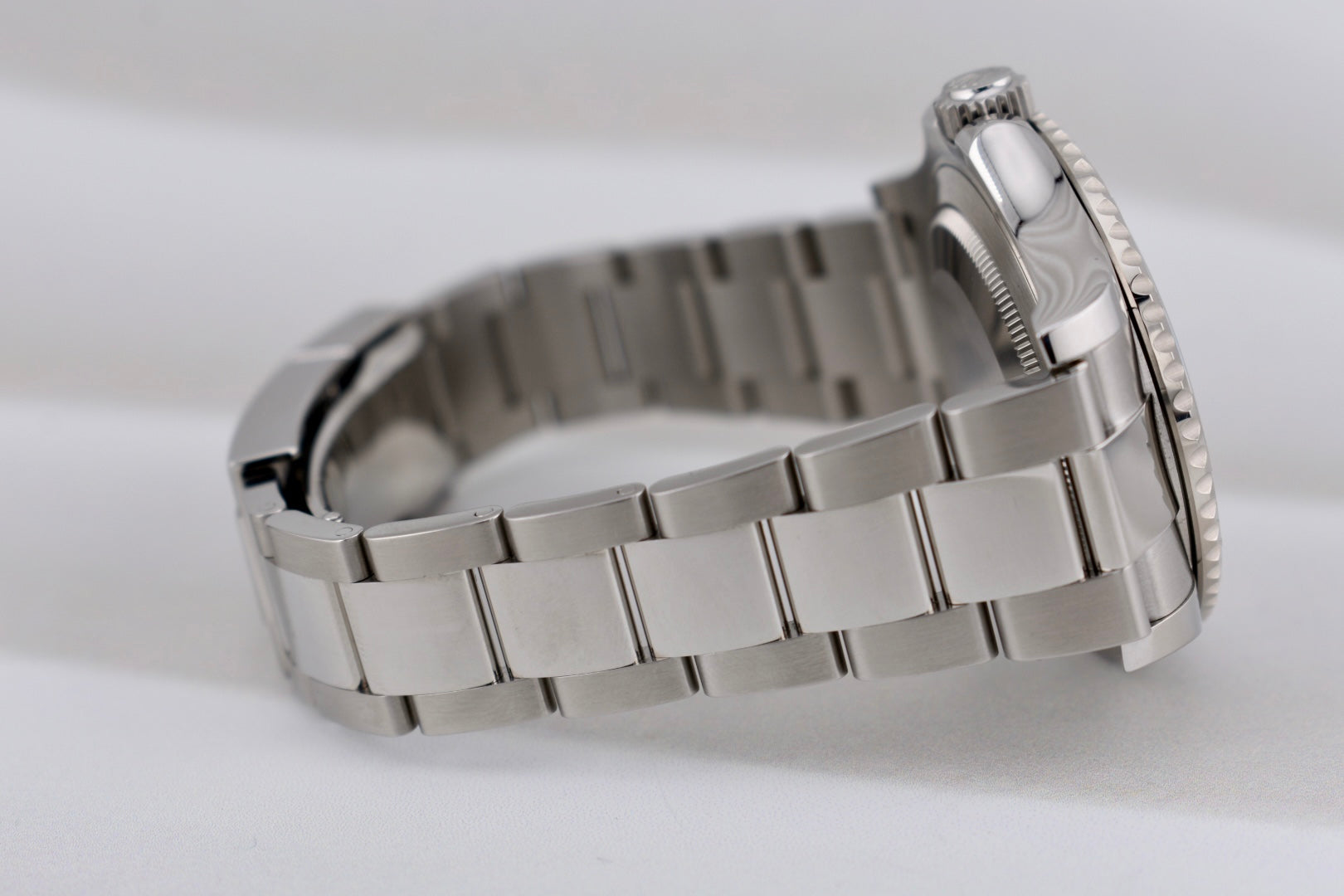 Rolex Yacht Master 40 Rhodium Dial 126622 2022