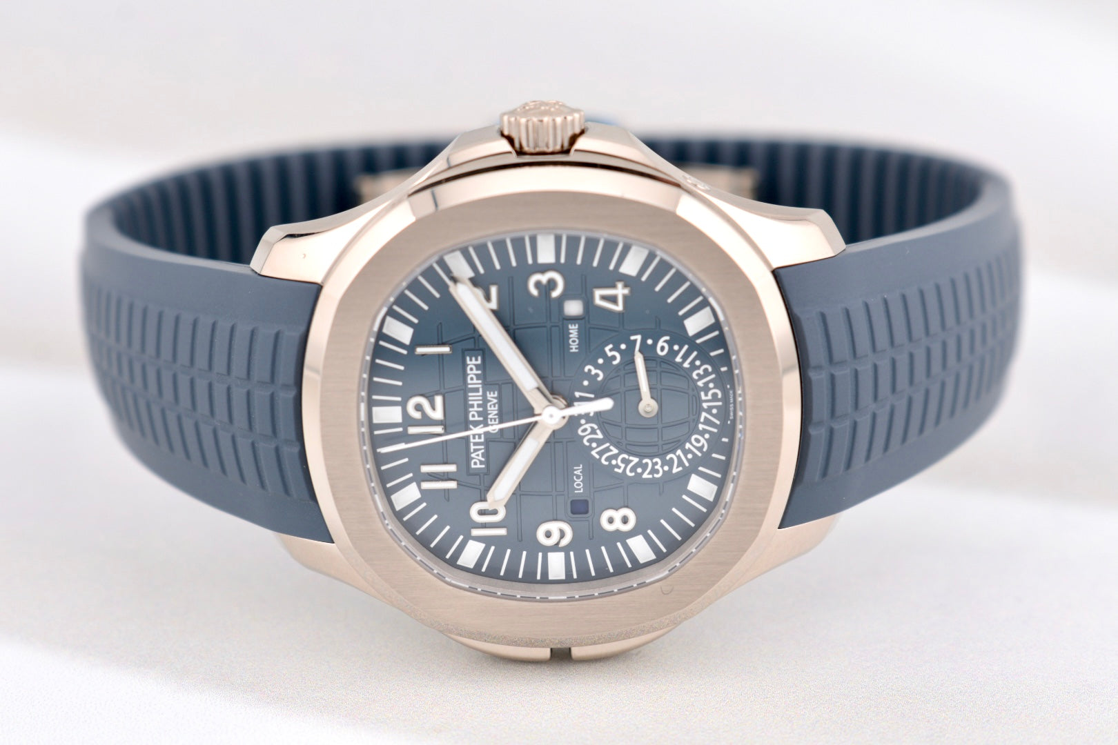 Patek Philippe Aquanaut Travel Time White Gold Blue-Grey Dial 5164G-010 2025