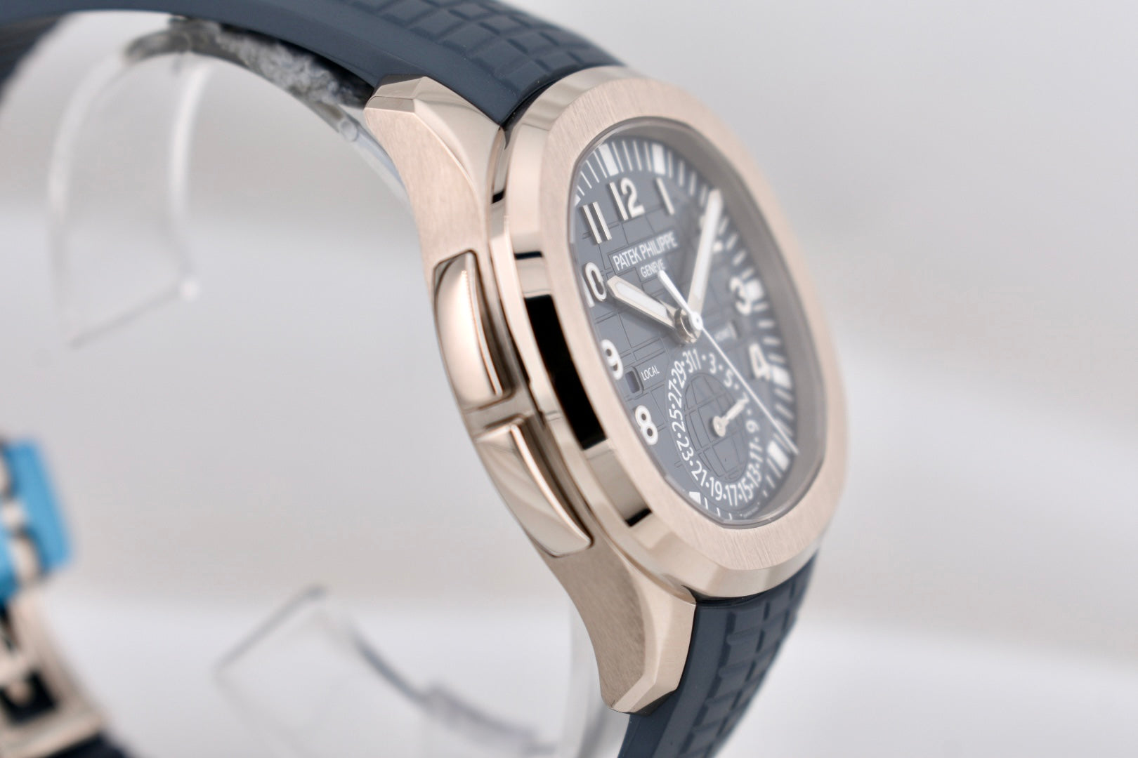 Patek Philippe Aquanaut Travel Time White Gold Blue-Grey Dial 5164G-010 2025