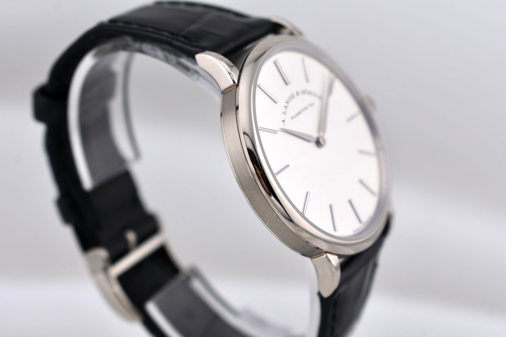A. Lange & Söhne Saxonia Thin White Gold 201.027 2024