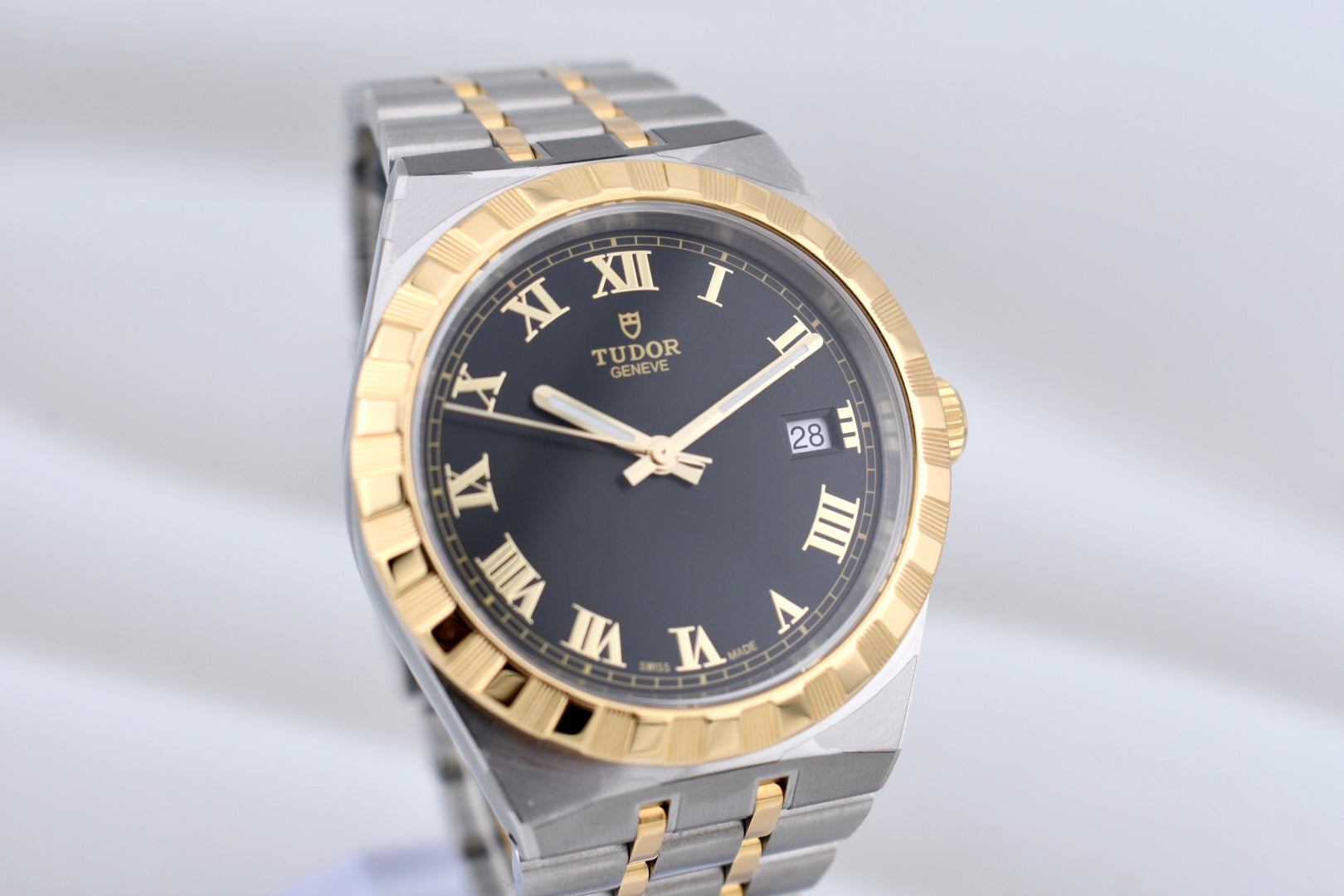 Tudor Royal Black Roman Dial M28503-0006 2025