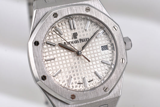 Audemars Piguet Ladies Royal Oak 77350ST 2022