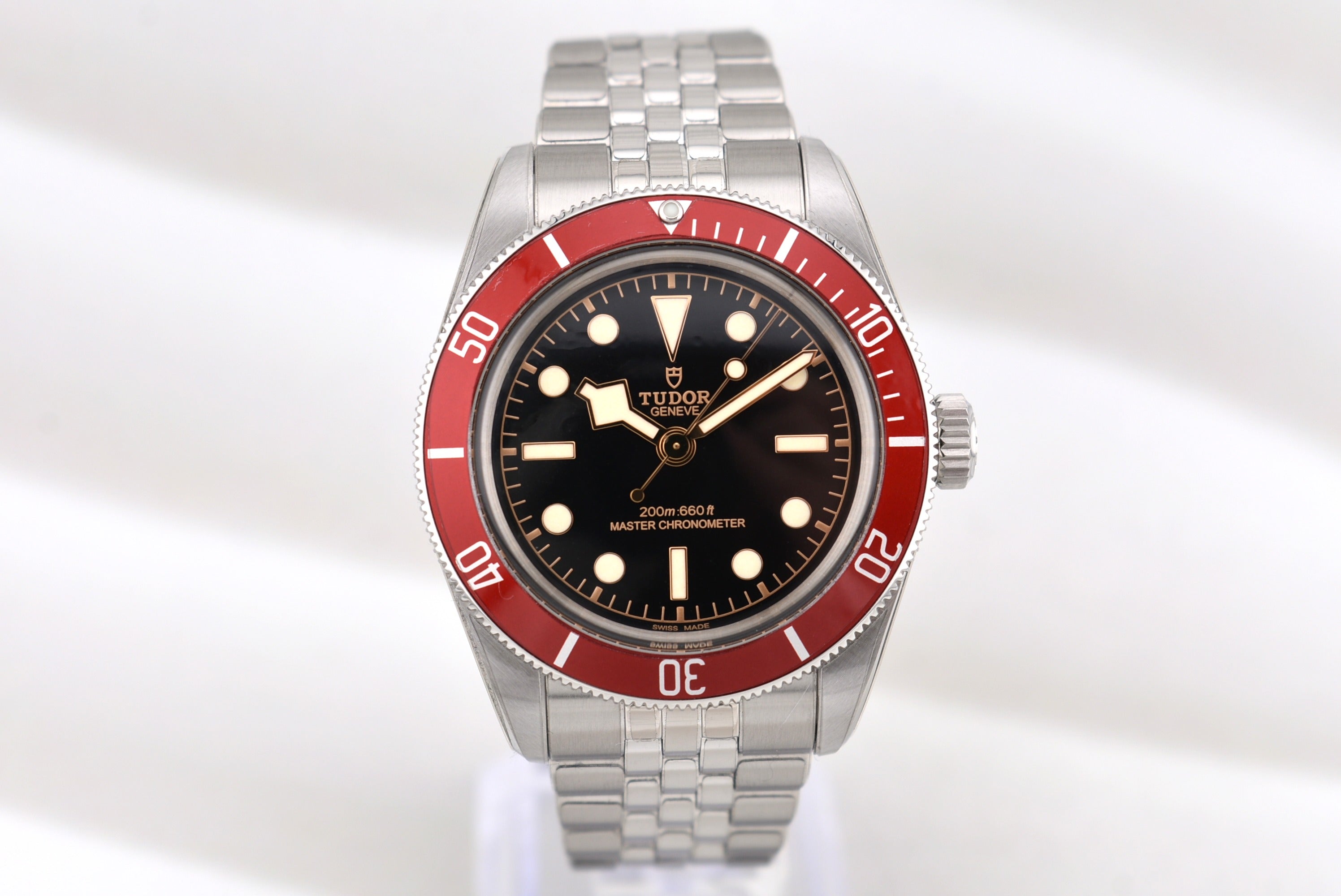 Tudor Black Bay 41 Burgundy Dial Jubilee Band 7941A1A0RU 2024