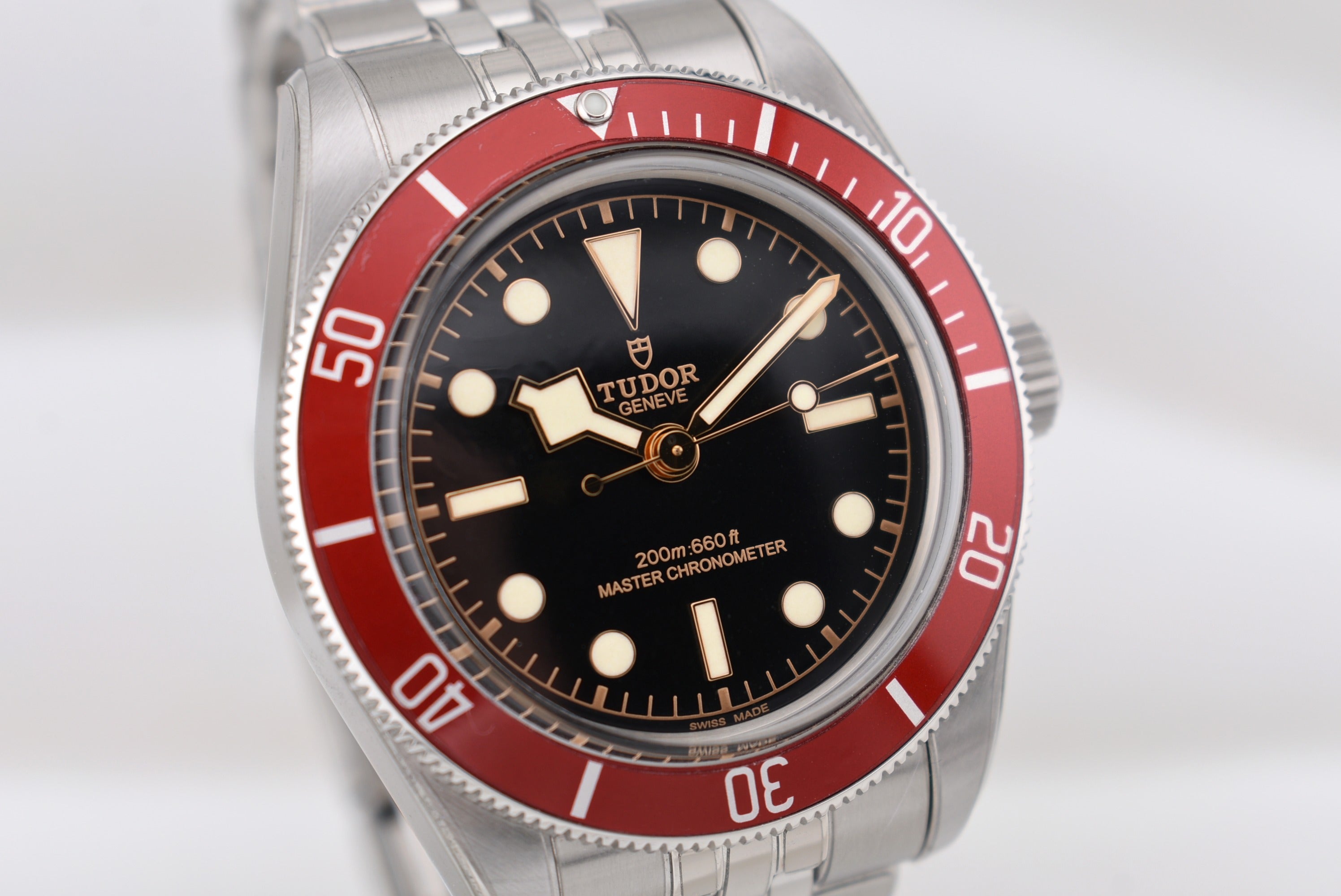 Tudor Black Bay 41 Burgundy Dial Jubilee Band 7941A1A0RU 2024