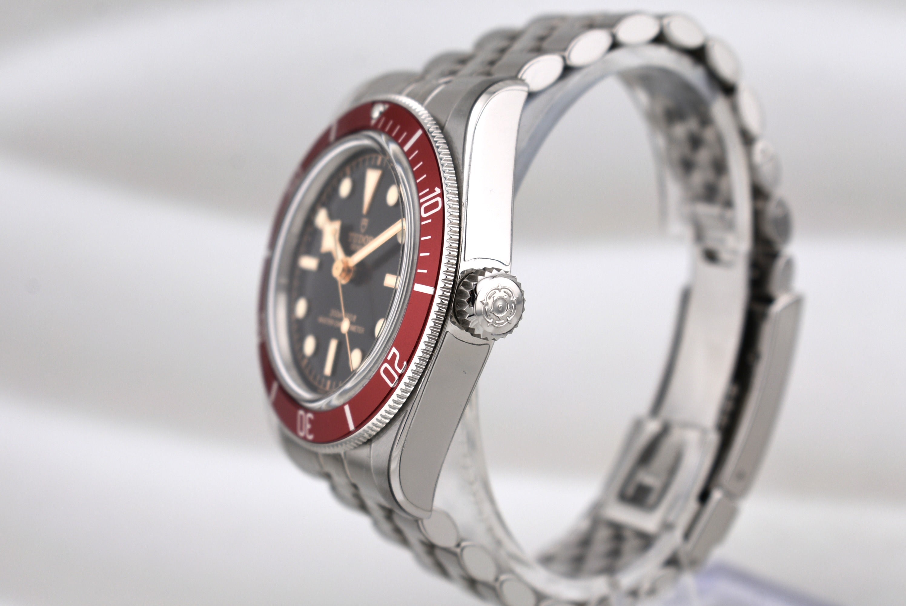 Tudor Black Bay 41 Burgundy Dial Jubilee Band 7941A1A0RU 2024