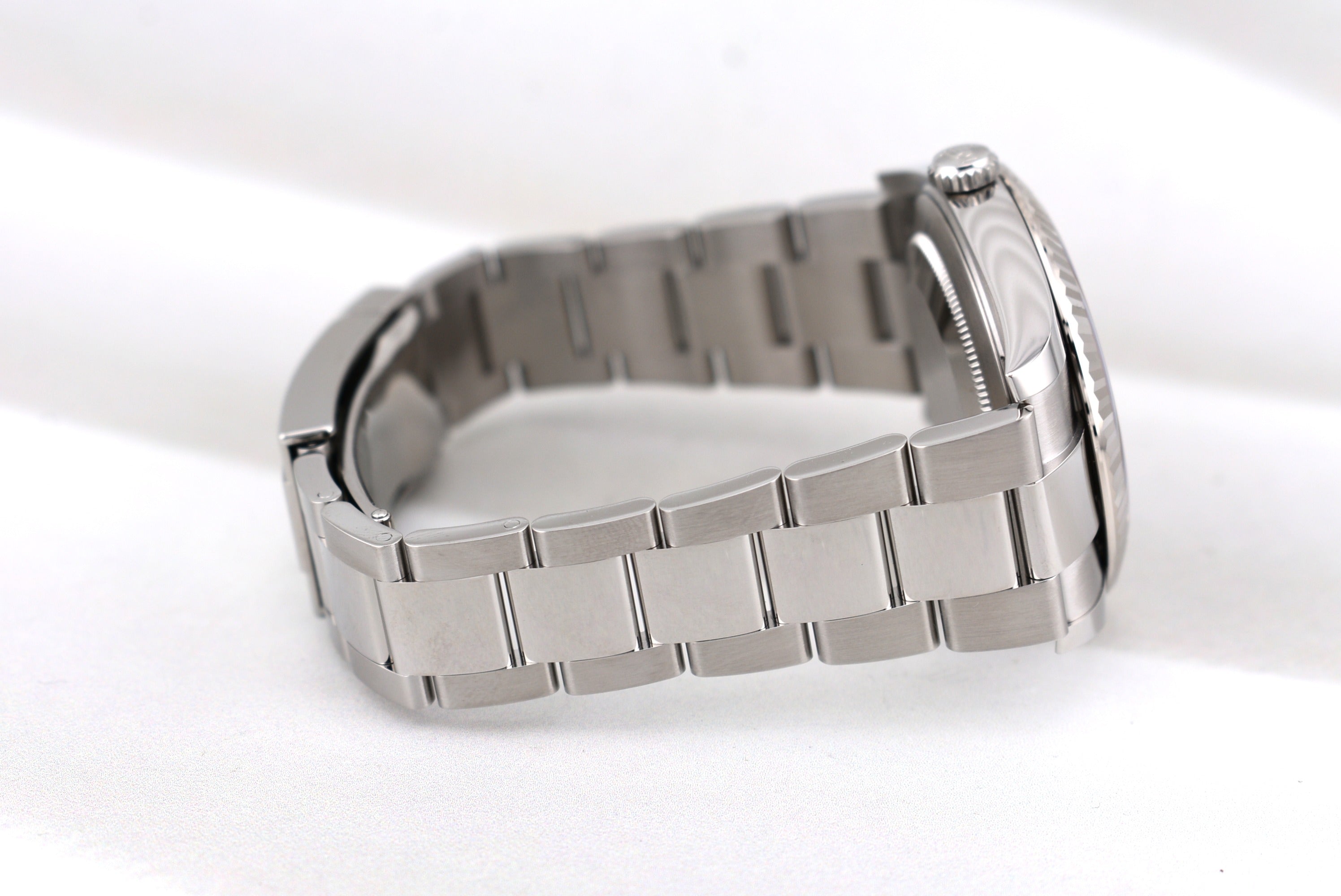 Rolex Datejust 41 Bright Blue Roman Oyster Band 126334 2026