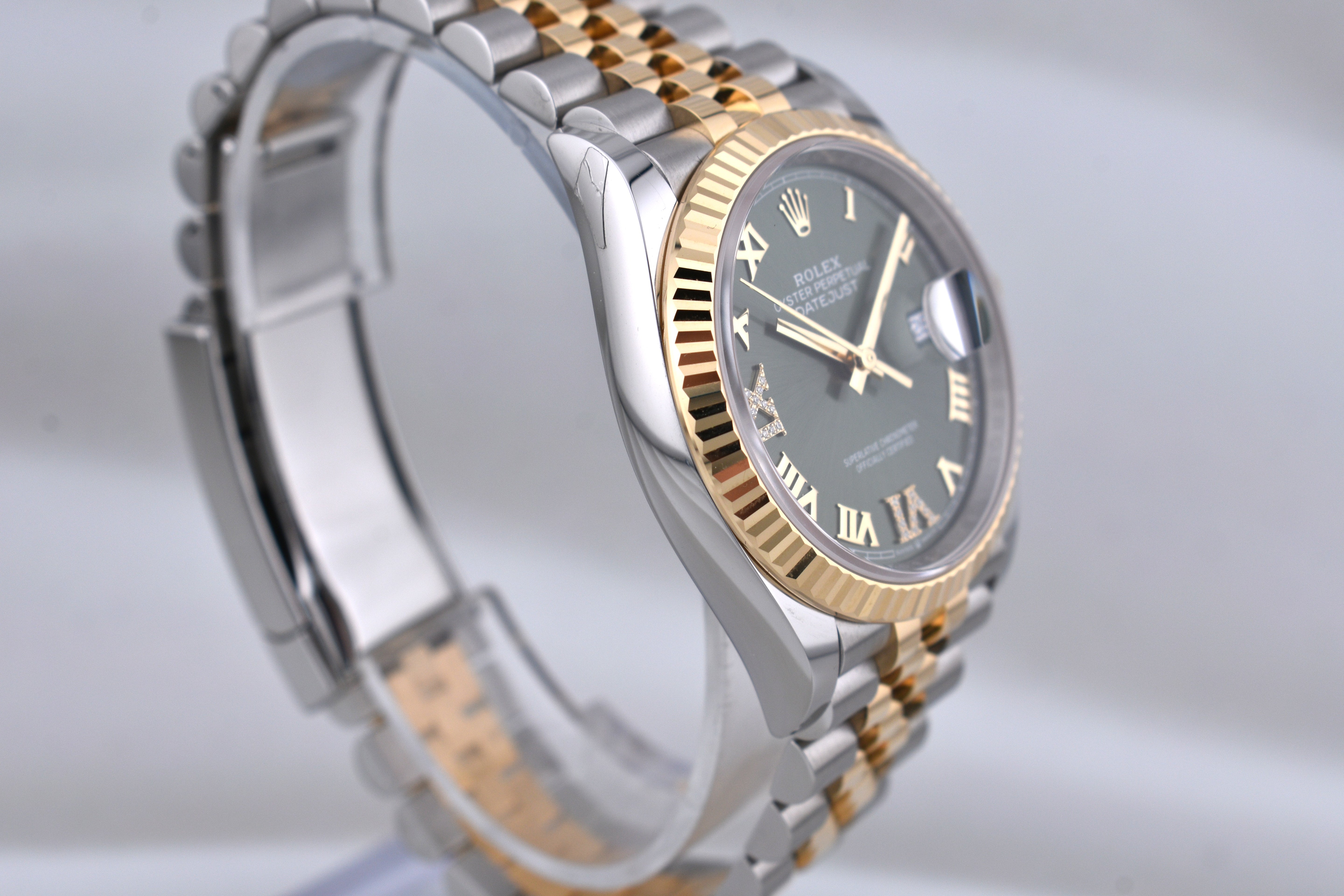 Rolex Datejust 36 Olive Roman Dial Diamond VI 126233 2026