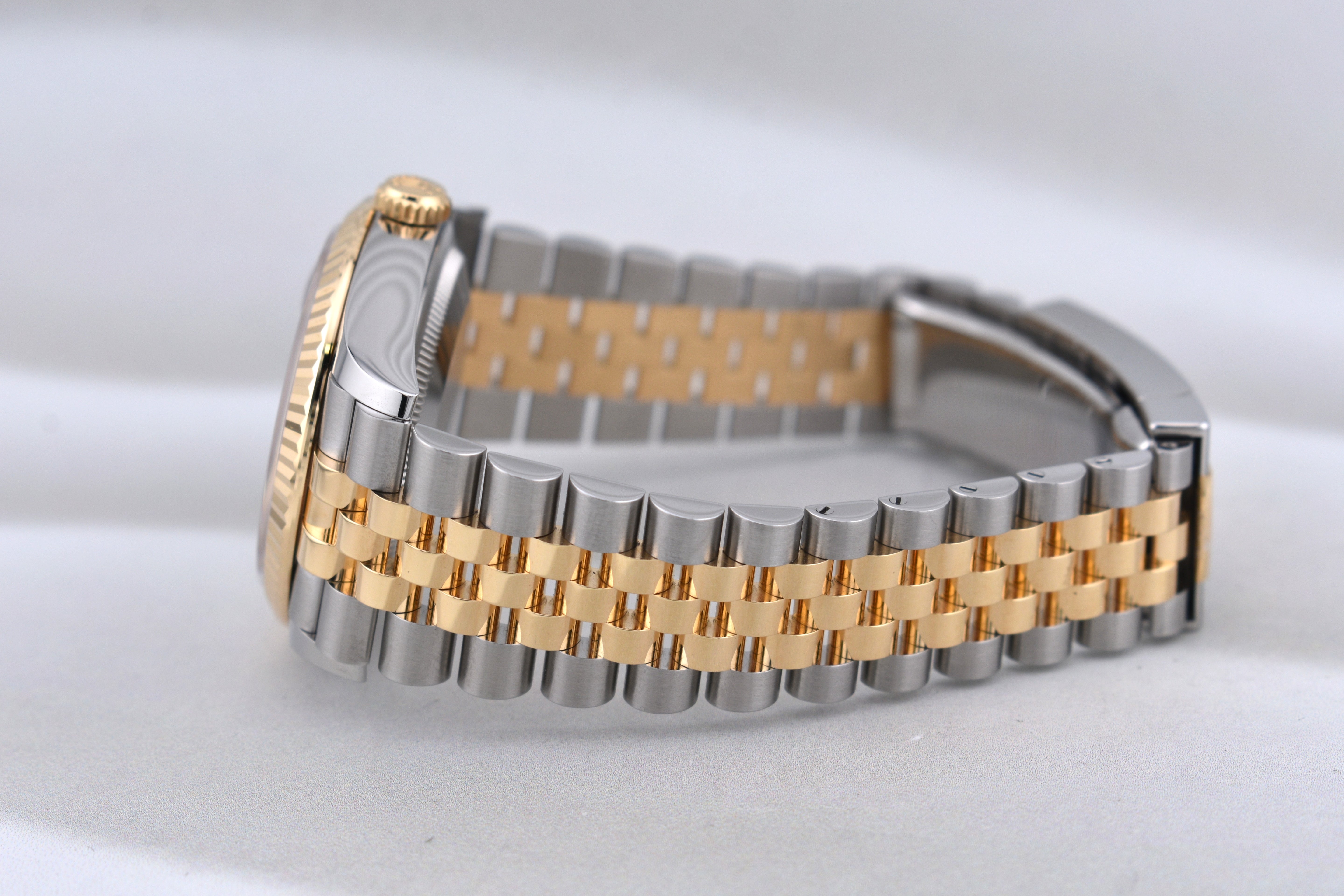 Rolex Datejust 36 Olive Roman Dial Diamond VI 126233 2026