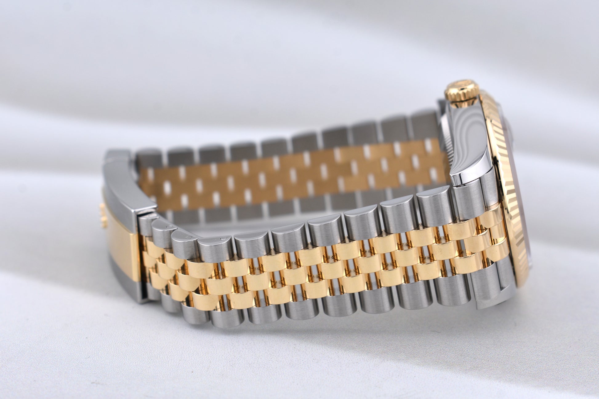 Rolex Datejust 36 Olive Roman Dial Diamond VI 126233 2026