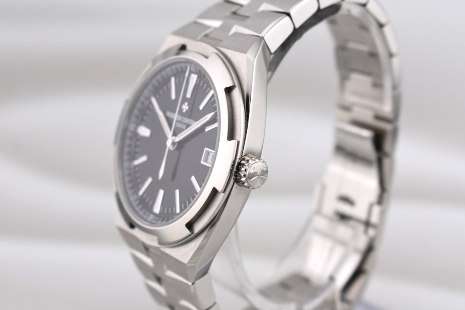 Vacheron Constantin Overseas Black Dial 4520V/210A-B483 2025