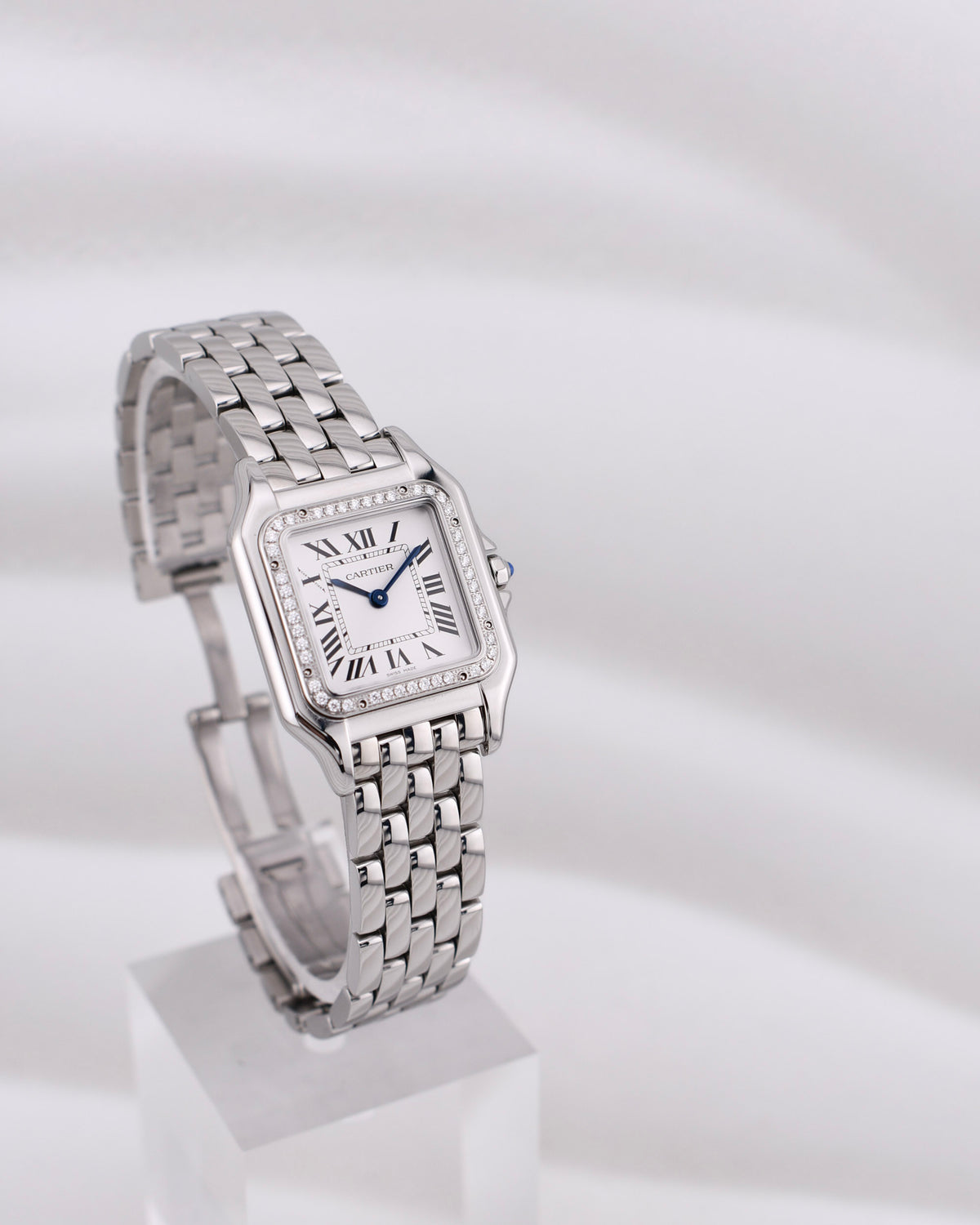 Cartier Panthere Medium Diamond Bezel W4PN0018 2026