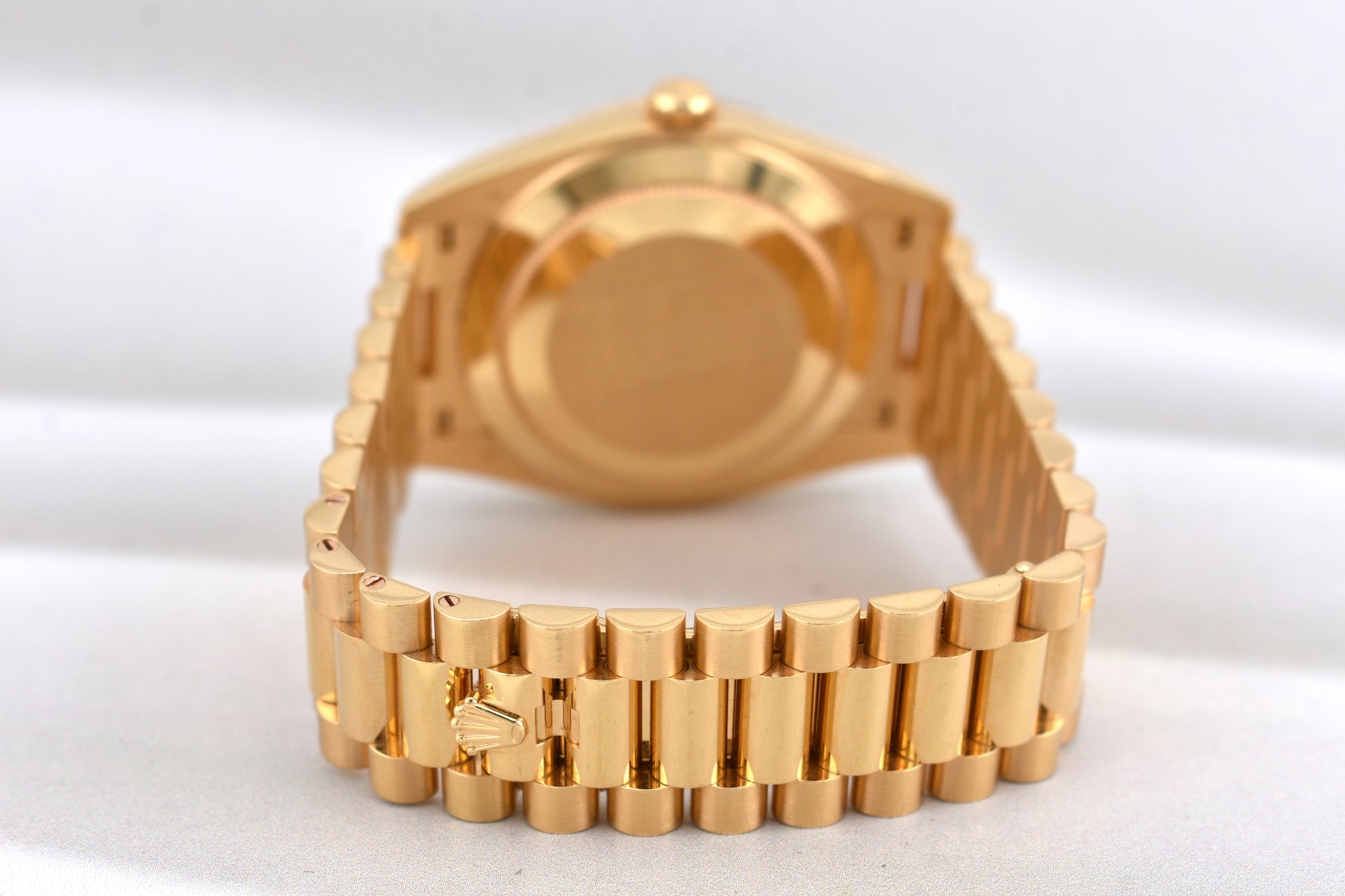Rolex Day Date 40 'Money Green' Roman Dial Yellow Gold 228238 2025