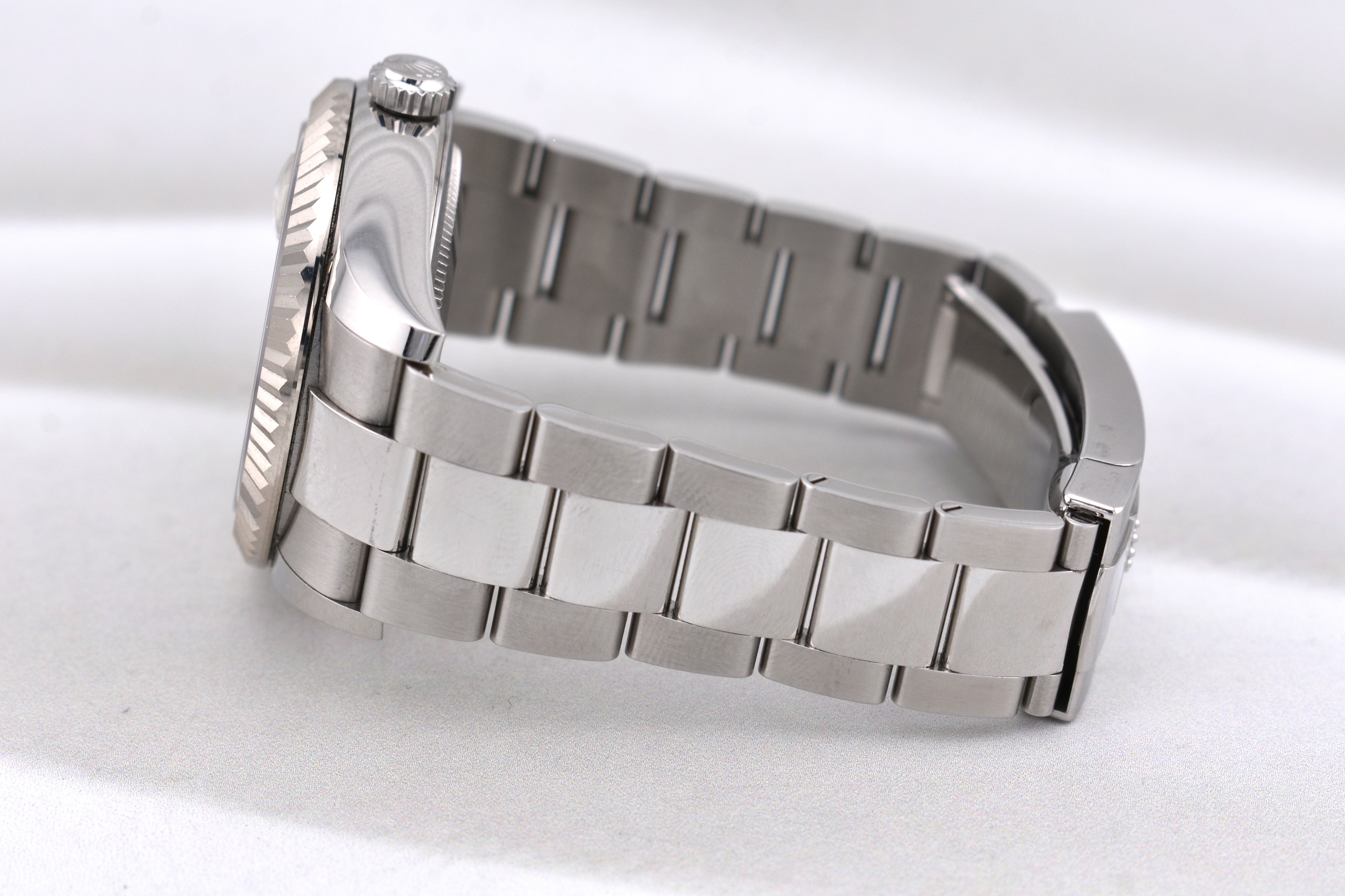 Rolex Sky Dweller White Dial Oyster Band 326934 2022